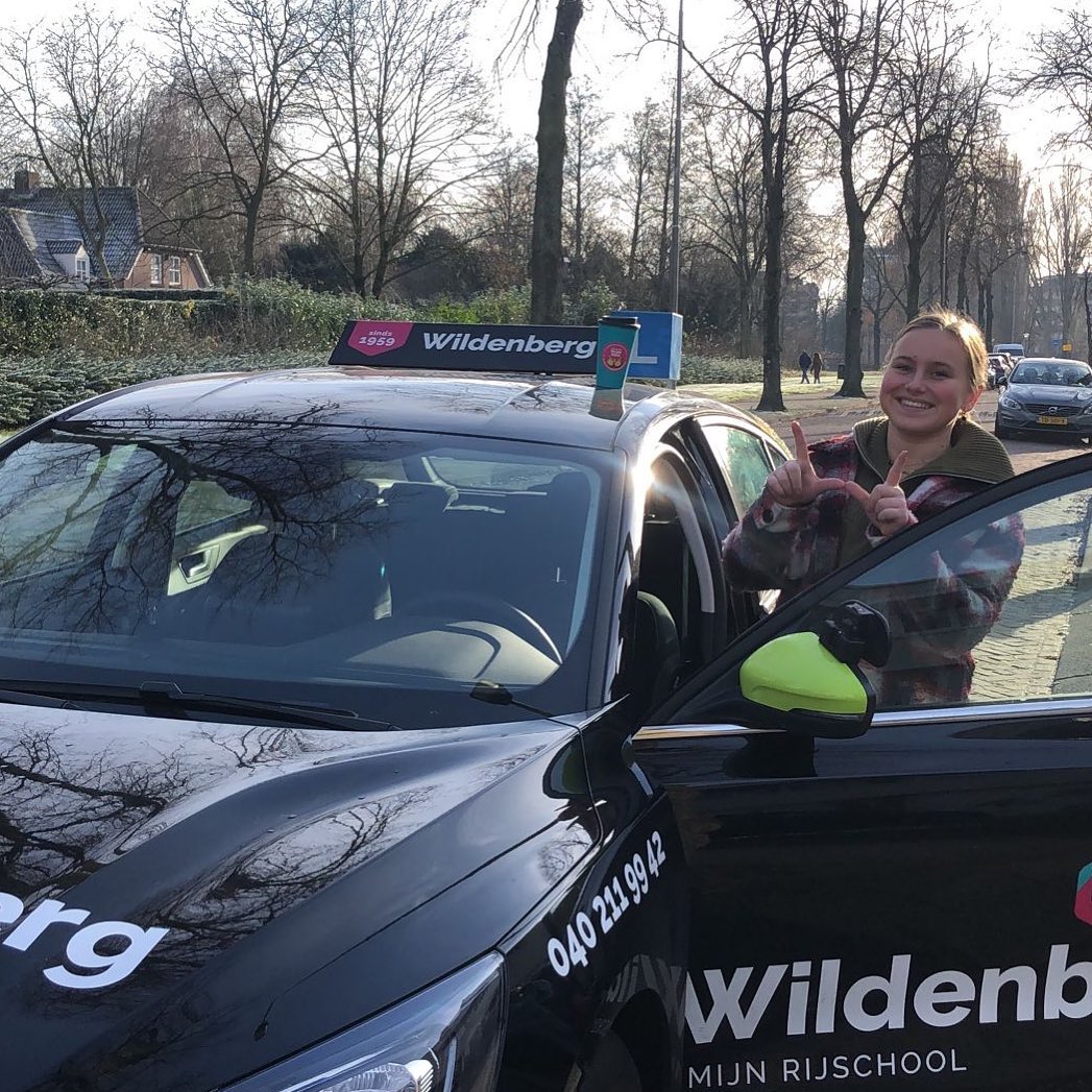 Netjes Amber, #1ekeergeslaagd voor... - Rijschool Wildenberg
