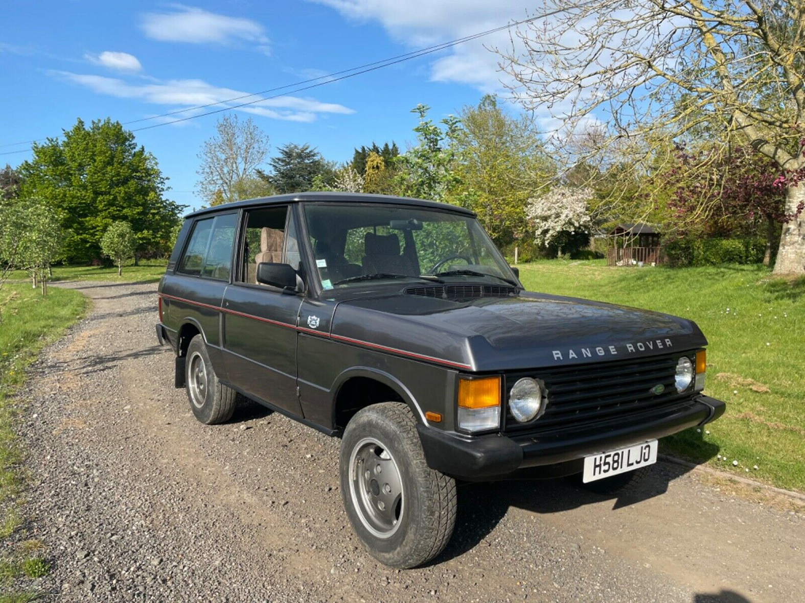 The Landy - One of the rarest Range Rover Classics in the...