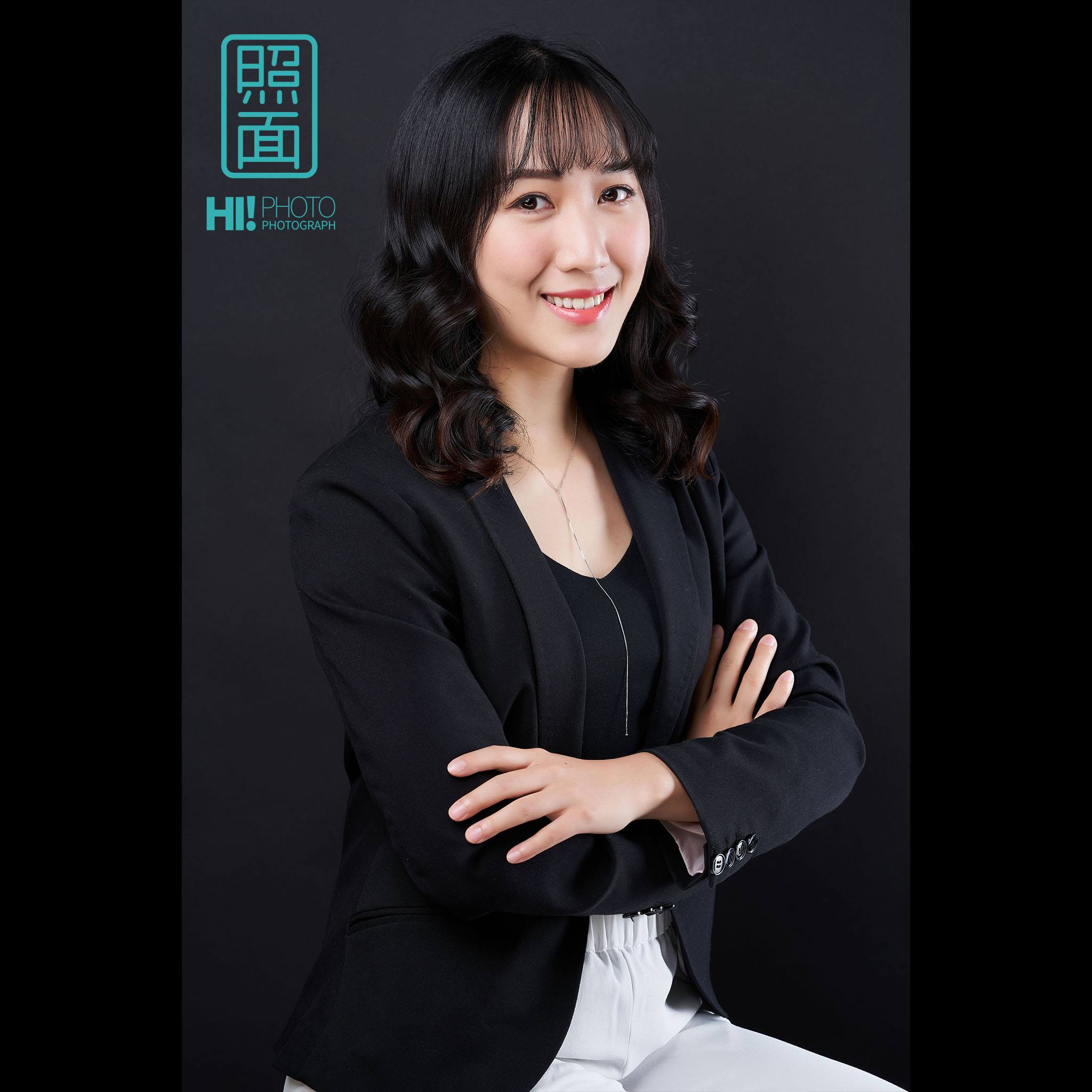 照面 Hi PHOTO - 來照面吧！ 拍張專業的形象照 拍攝修圖交件只要15~30分鐘 就可以拿到自然好看的照片...