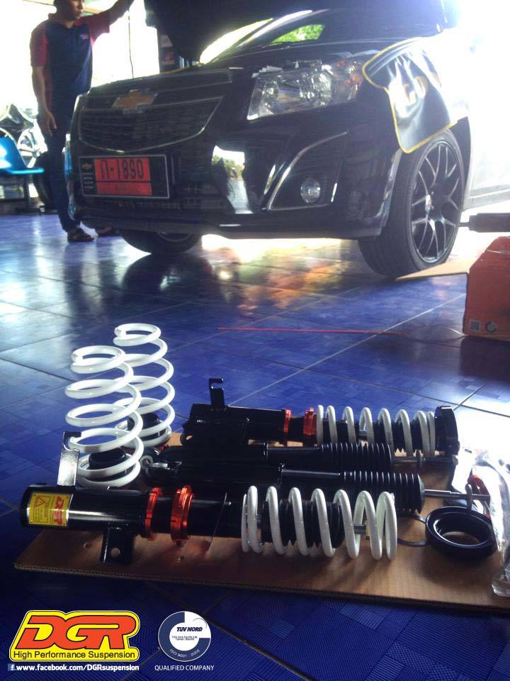 DGR Suspension Thailand : 085-3516565 - โช๊ค สตรัทปรับเกลียว DGR ในรถ ...