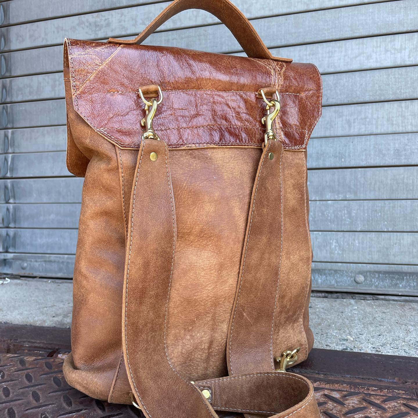 35ml travel backpack Stylish 40L NECKLINE:Square Neck Style:Pochacco A large padded laptop Timbuk2 Valencia Hobo Bag