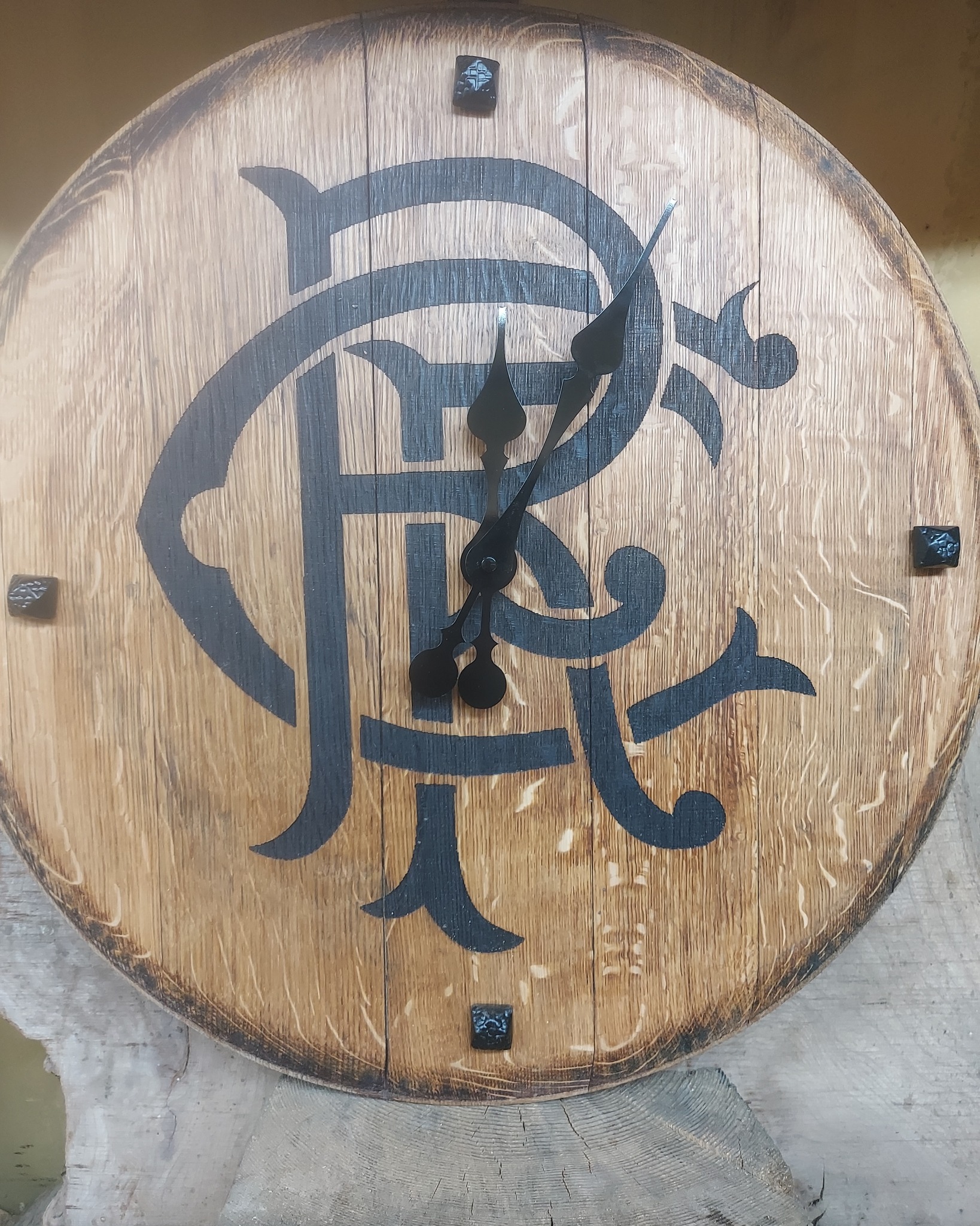 WULLS - WOOD - This amazing Rangers Clock has been made... | Facebook
