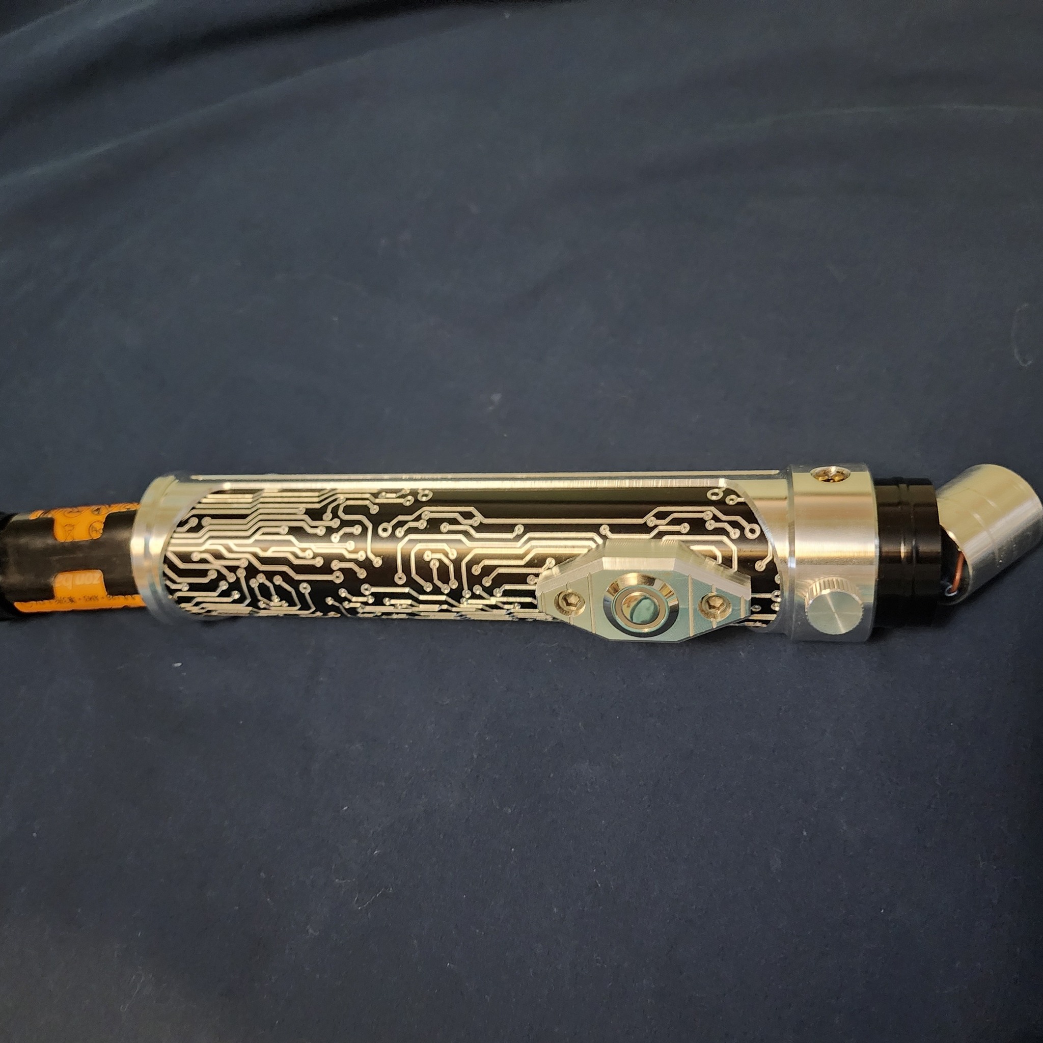The Found Spectre Saber【カスタムライトセーバー】