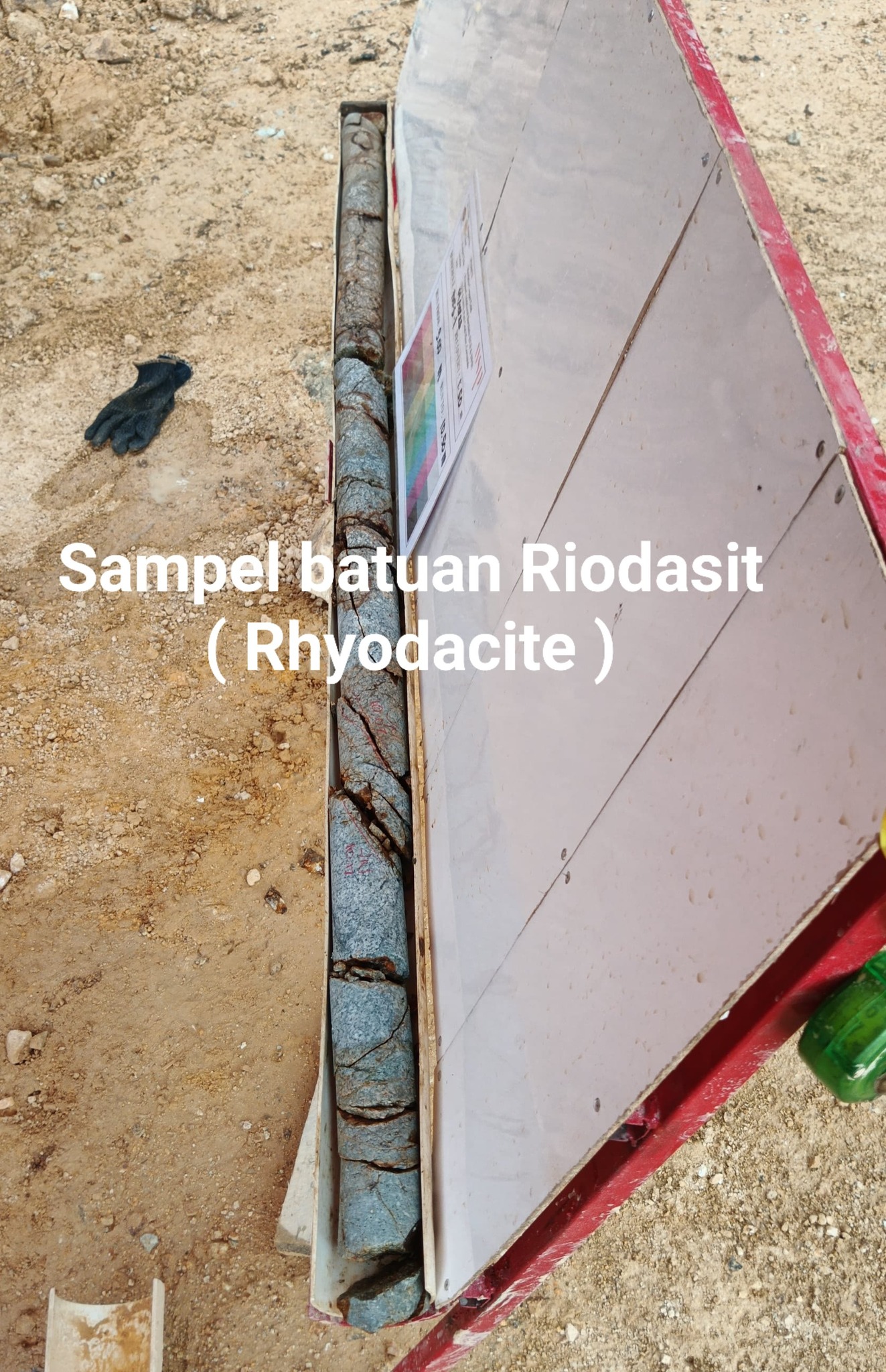 Eko Prayitno - Batu riodasit adalah batuan vulkanik... | Facebook