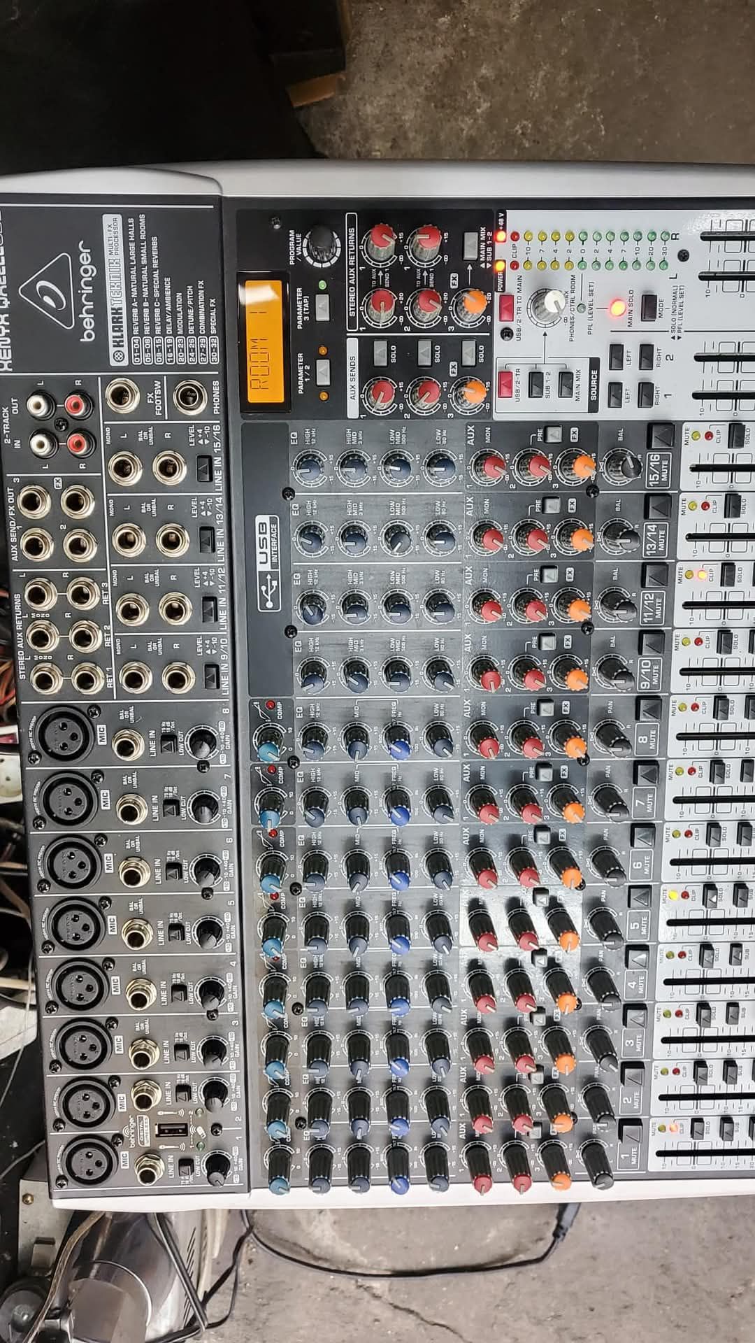 Behringer Composer PRO-XL MDX2600 Review and Audio Test by Geeky