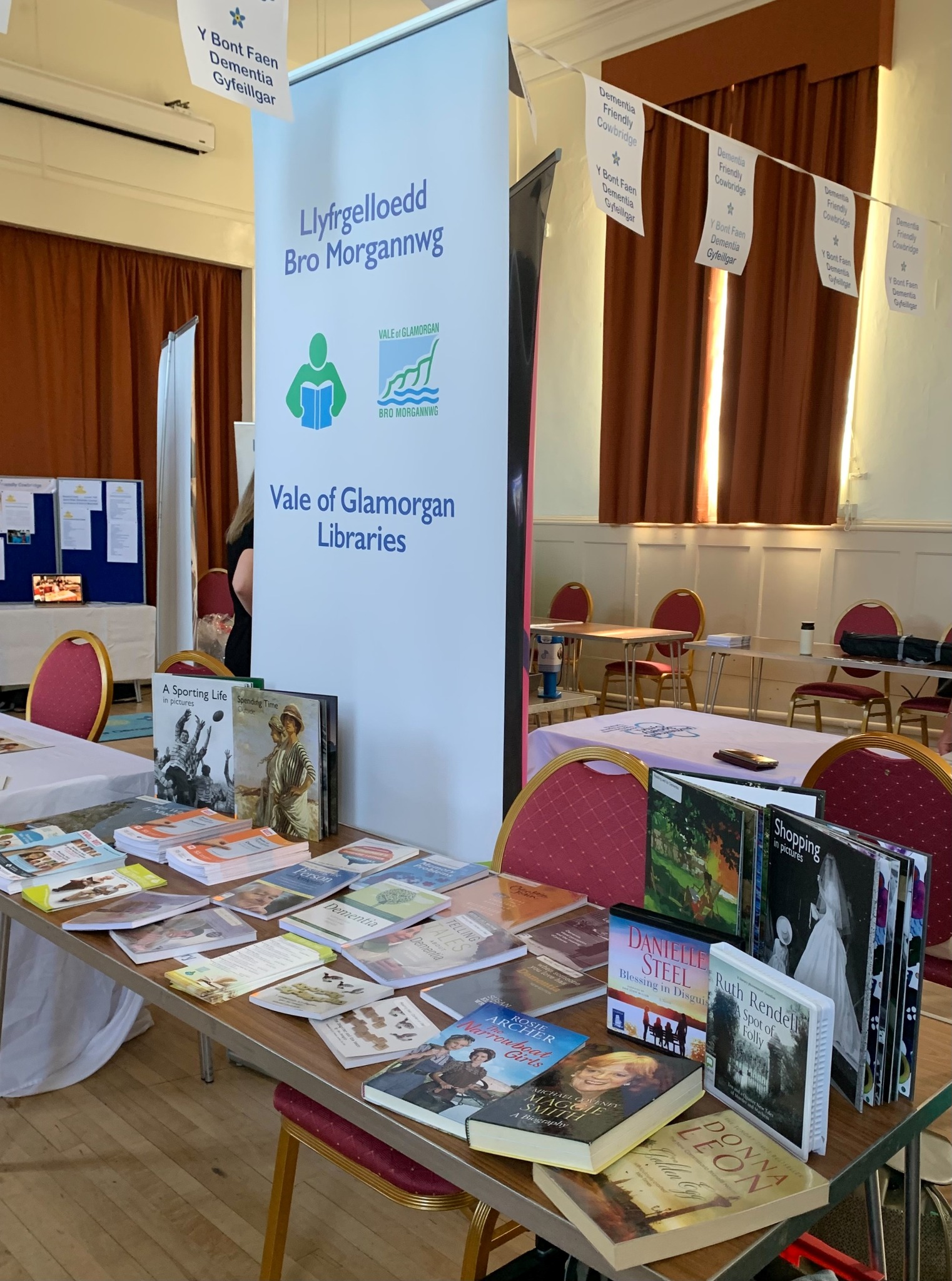 Join Melanie at the 'Dementia Friendly... - Cowbridge Library
