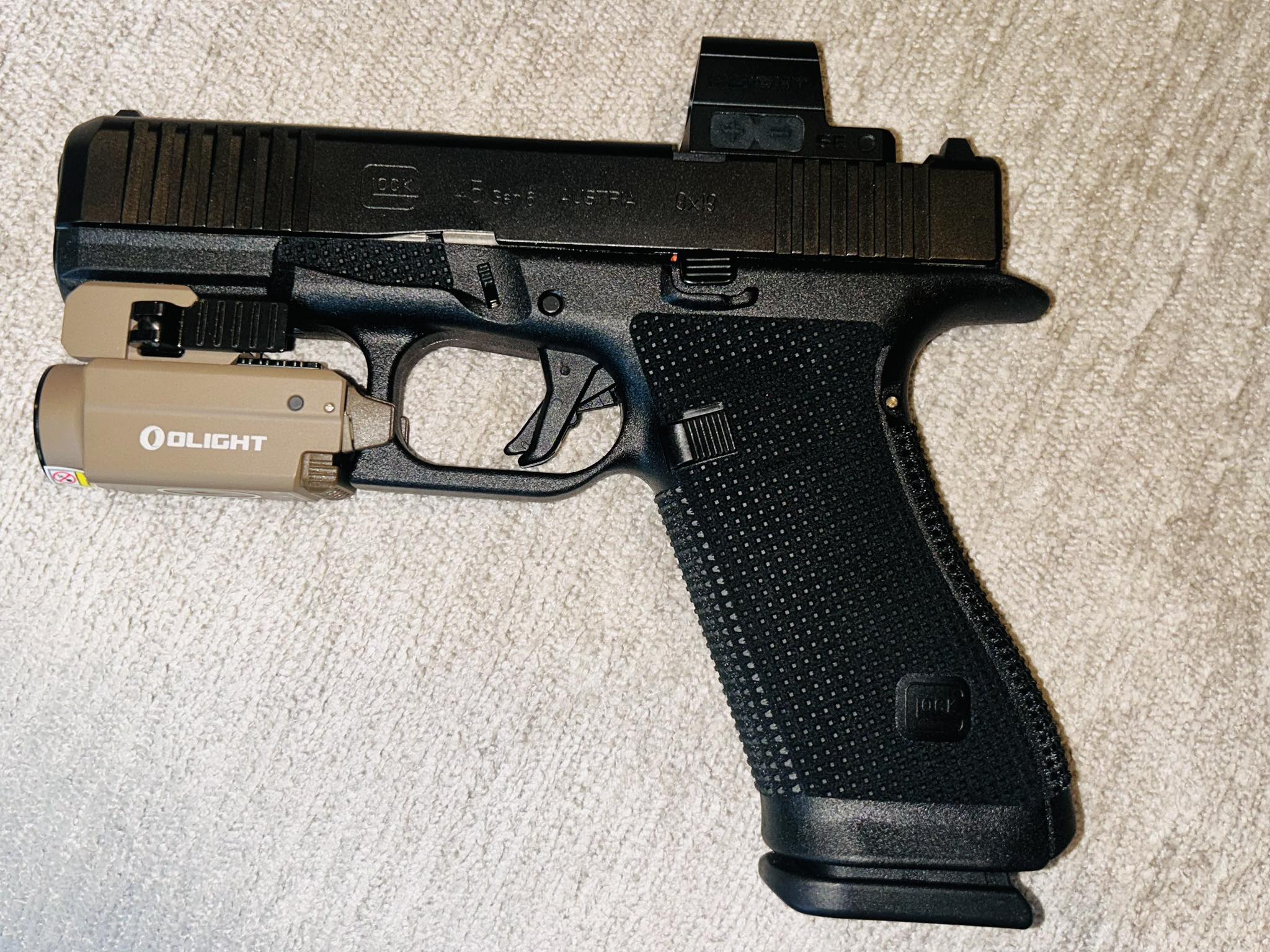 Olight baldr s on g19 setup