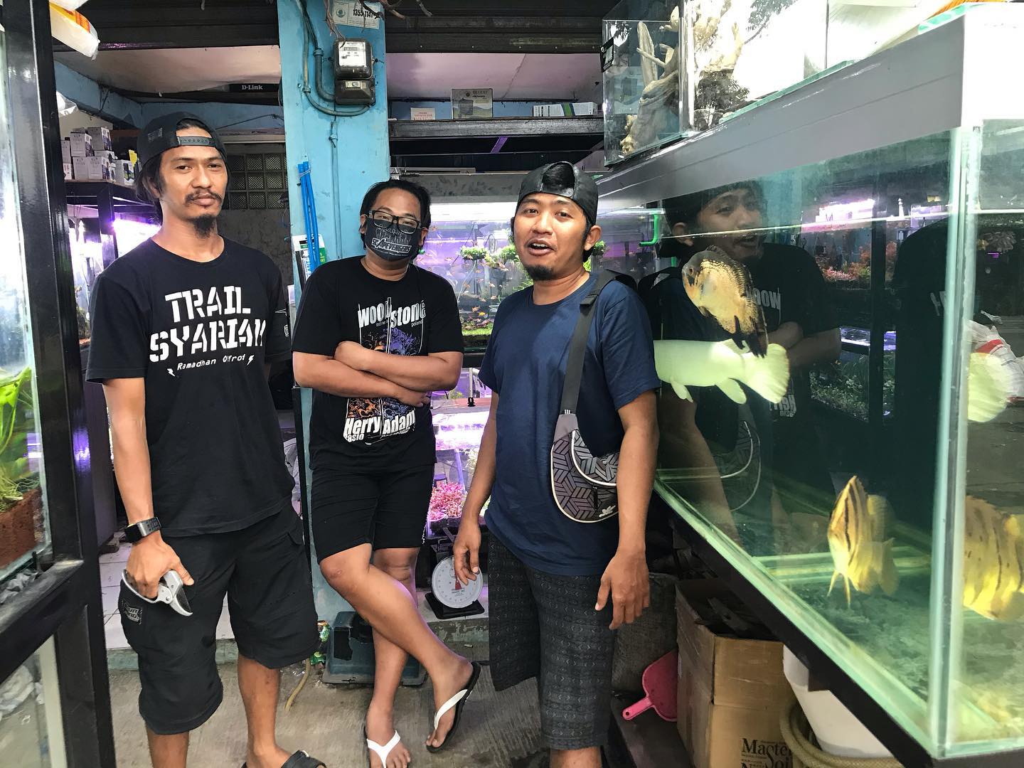 Toko kecil buat ngopi liong cak... - Kokobok Aquascape