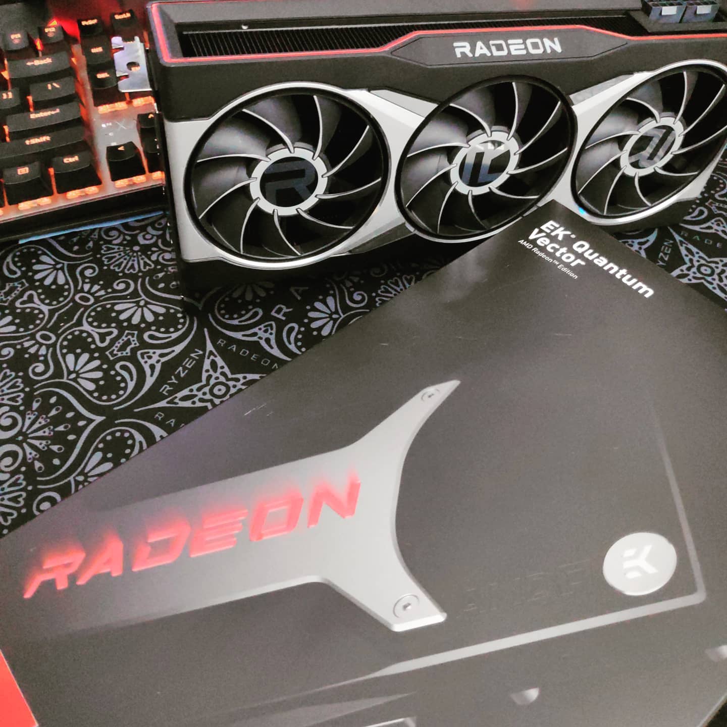 Got some nice gift from @ekwaterblocks to push the RX 6800 XT