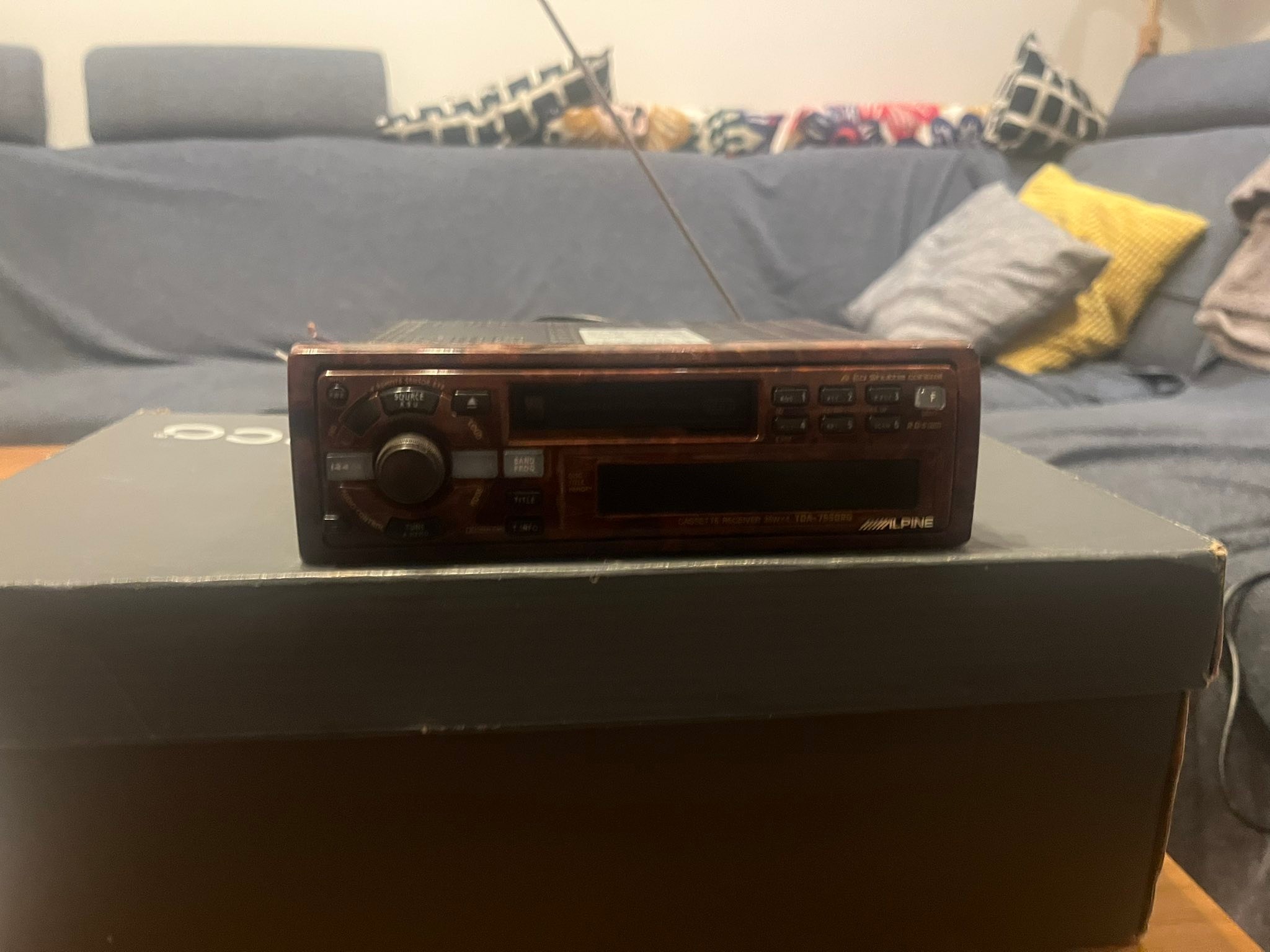 Alpine ERA-G150s and TDA-7537j both working. Selling on behalf of