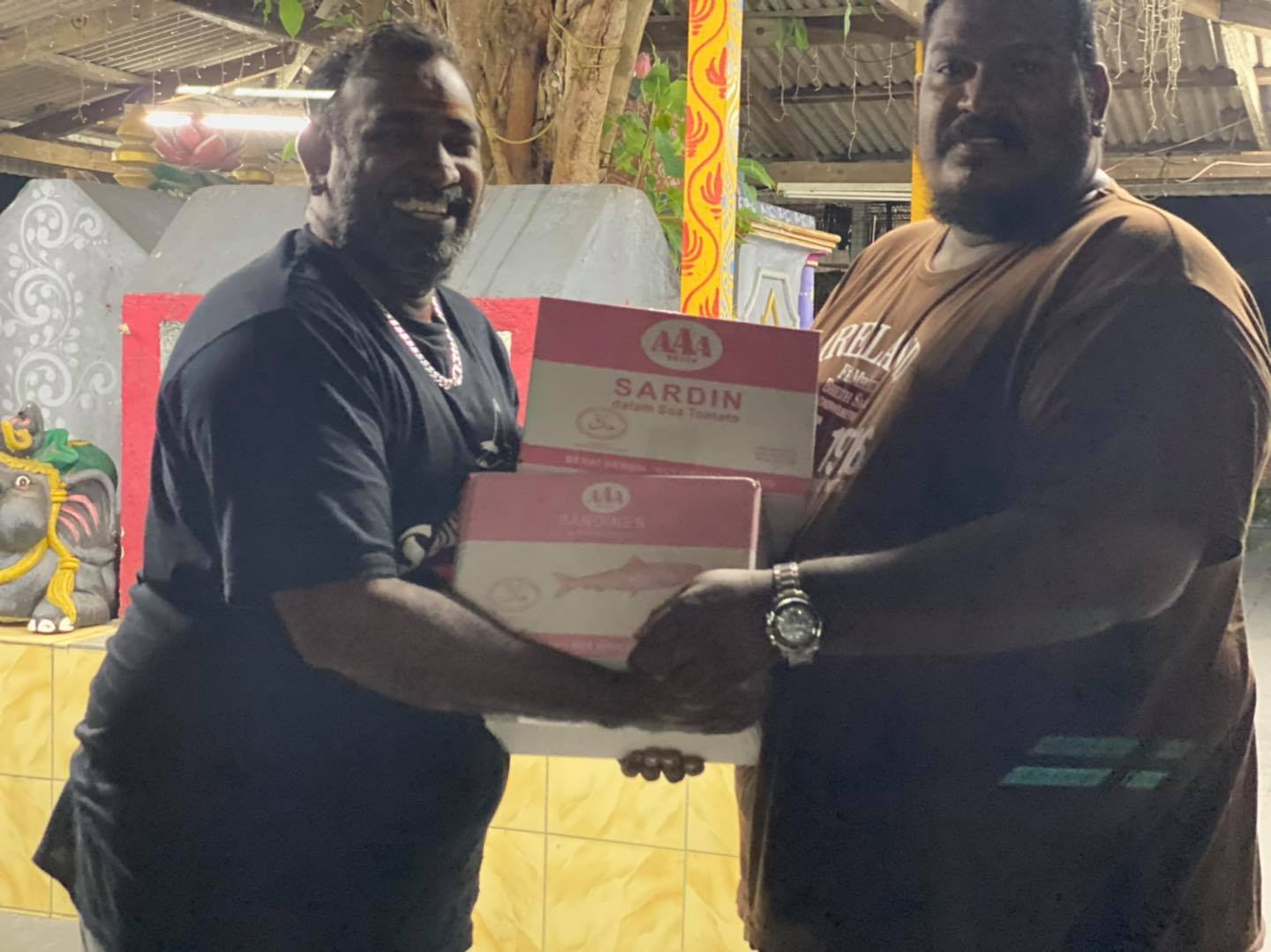Mmt Loga - Nandri tholla sponsor 2box sardine... | Facebook