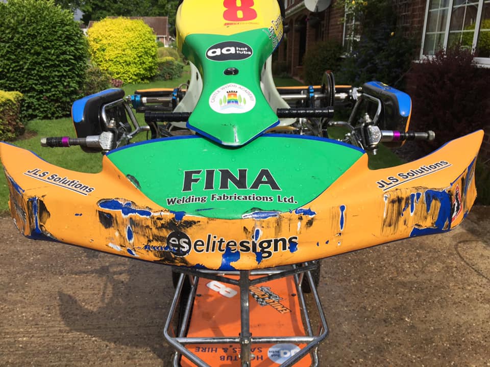 New bodywork and graphics still... - Emily Cooper Racing