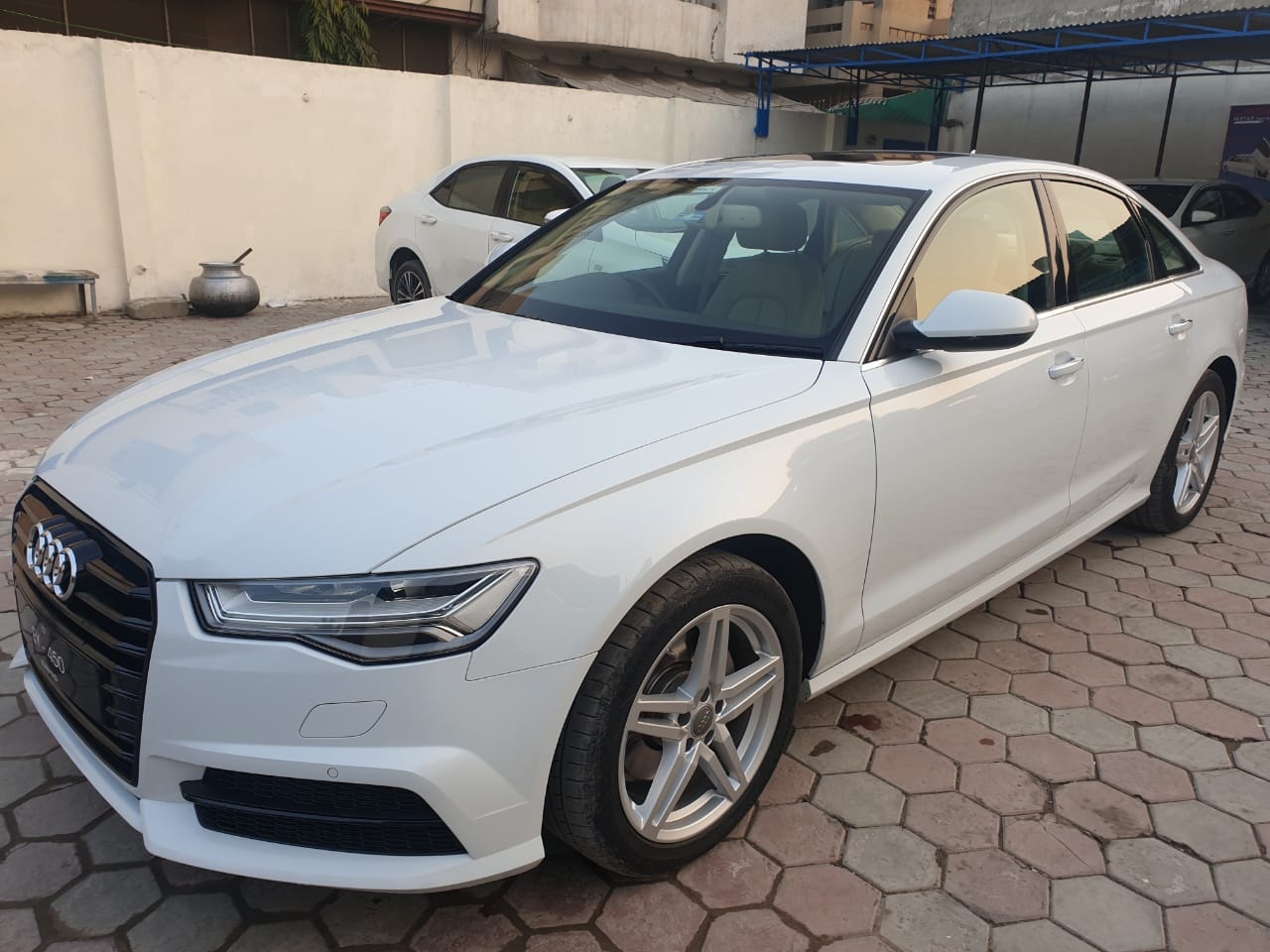Jutt Rent A Car