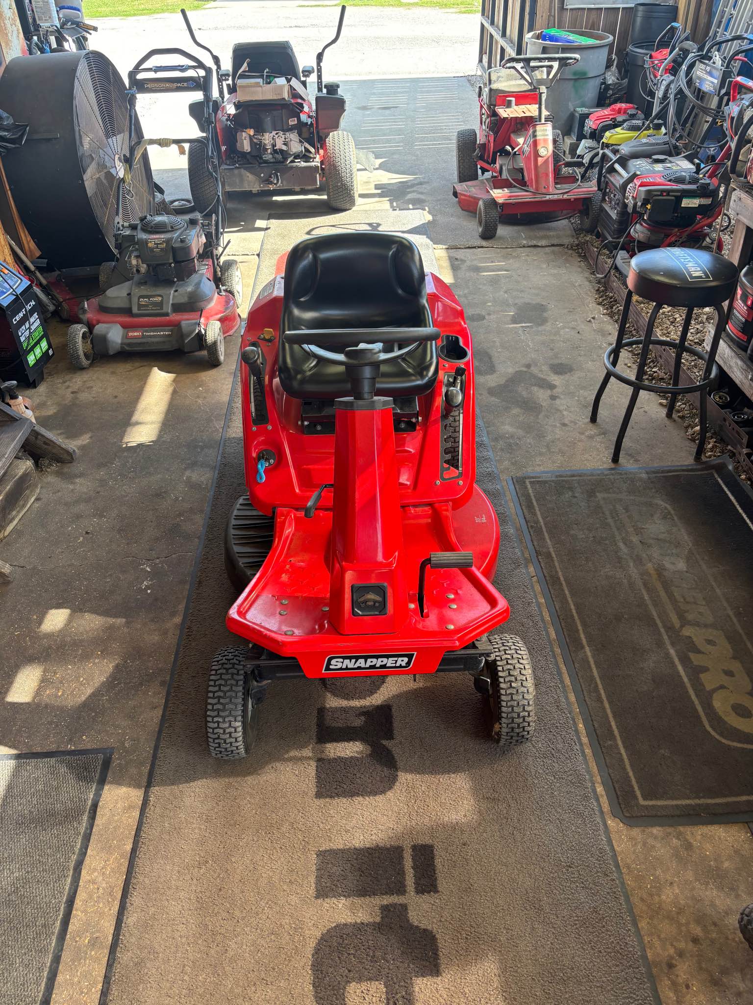 33” snapper rear engine rider. 13.5 hp Briggs engine. - Snow Blowers ...