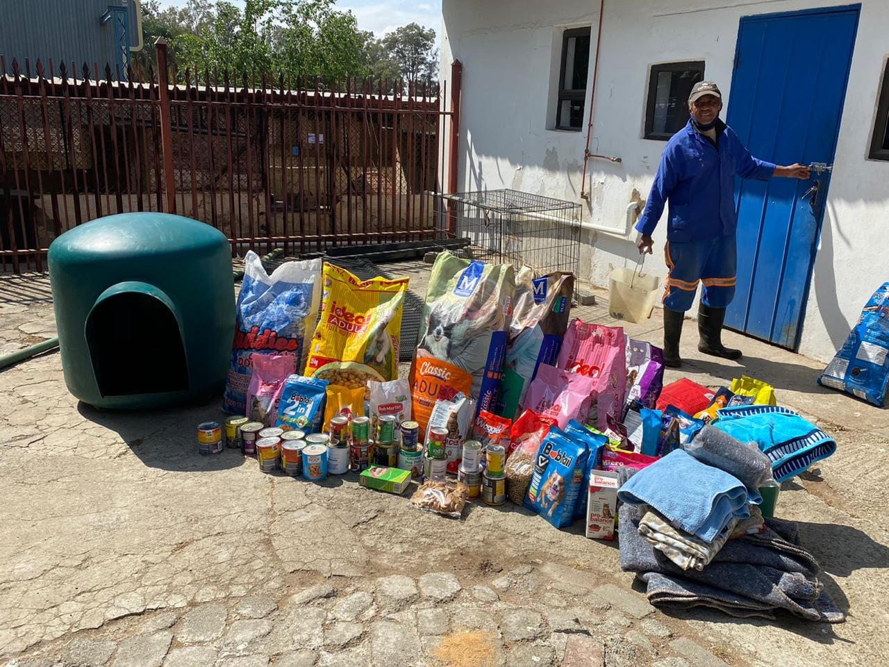 SPCA Rustenburg - Arrie Nieman van Koster was die Engel... | Facebook