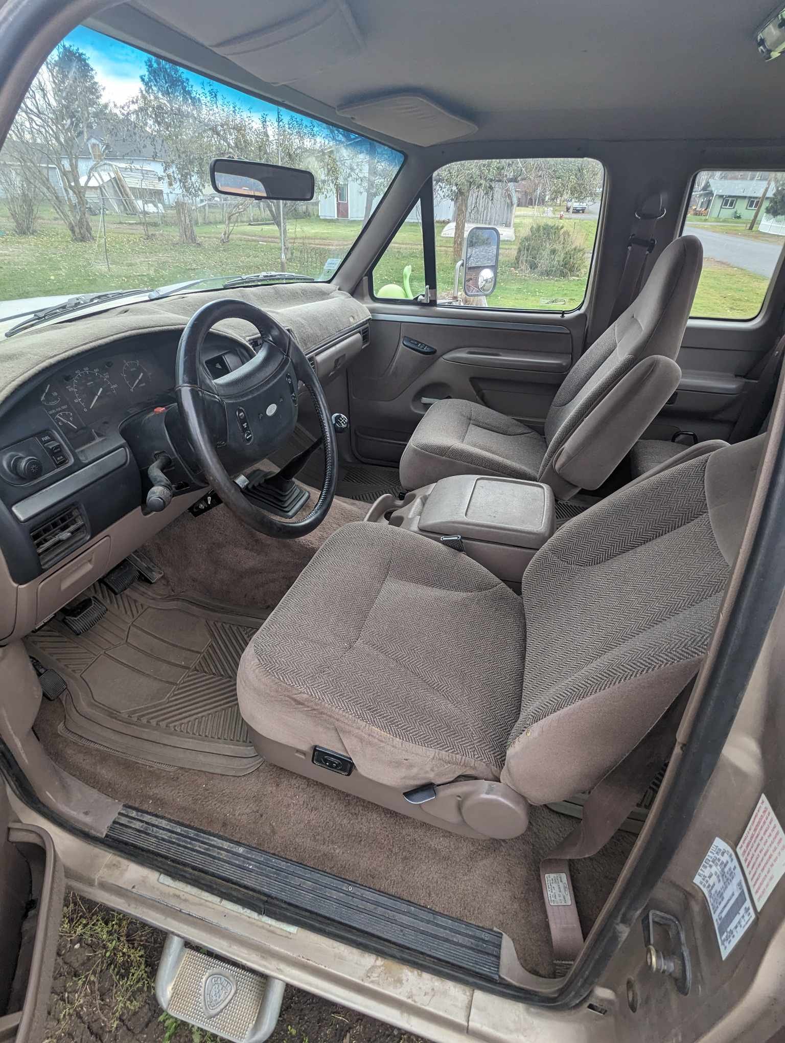 2002-2004 Ford F250 Lariat - Gray Leather Steering Wheel Cover w/Needle