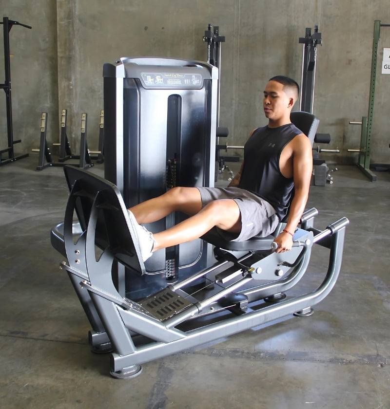 คนเล่นกล้าม | อยากถามเป็นความรู้ครับ leg press machine กับ seat leg ...