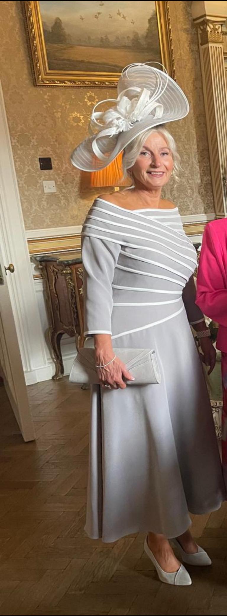 dove grey mother of the bride dresses bride/groom dress for sale. grey/ivory Irresistible dress size 12 with matching fascinator, bag & shoes (size 4.5) Bought from Dressage Peterhead for £1100. Looking for £450 for whole Elegant floral cocktail dress