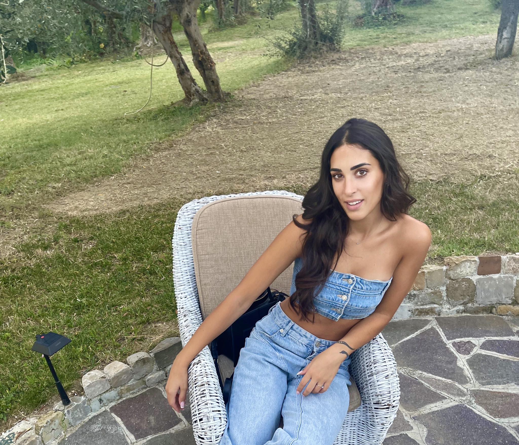 camilla-bilancioni-camilla-bilancioni-9-facebook-connect-with-friends