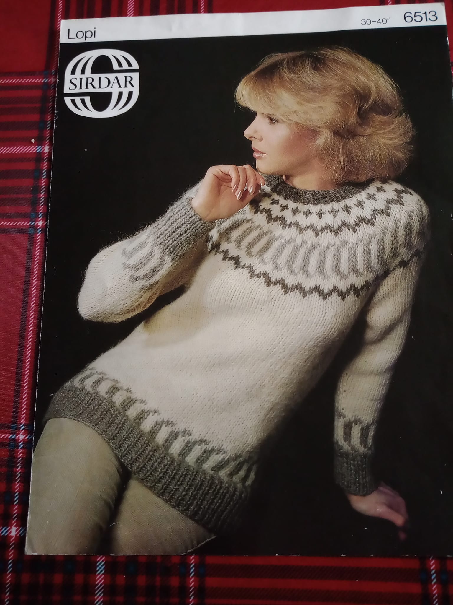 Starting a patterned jumper with aran wool and leftover sock wool