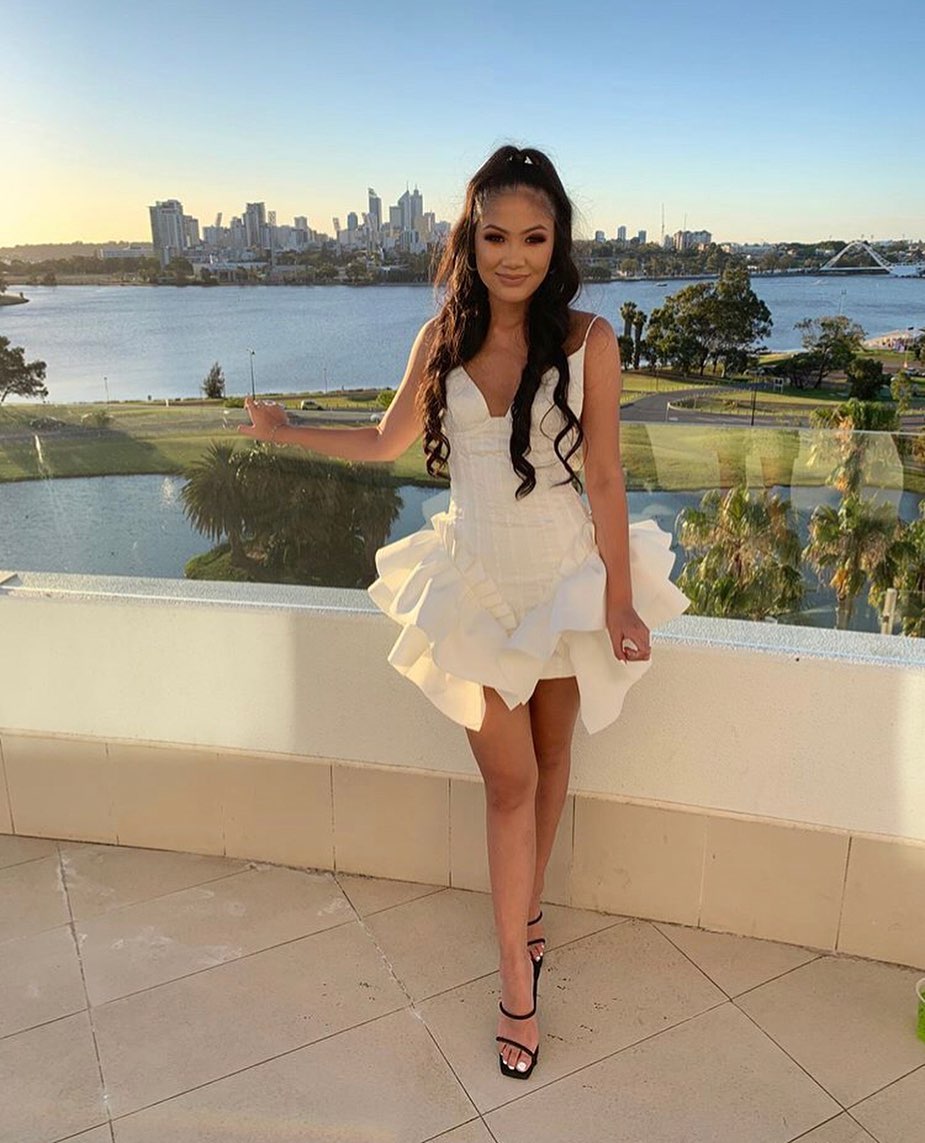 ladies white tutu dress Girls White Tutu Tulle Skirt  maidenlaneboutique