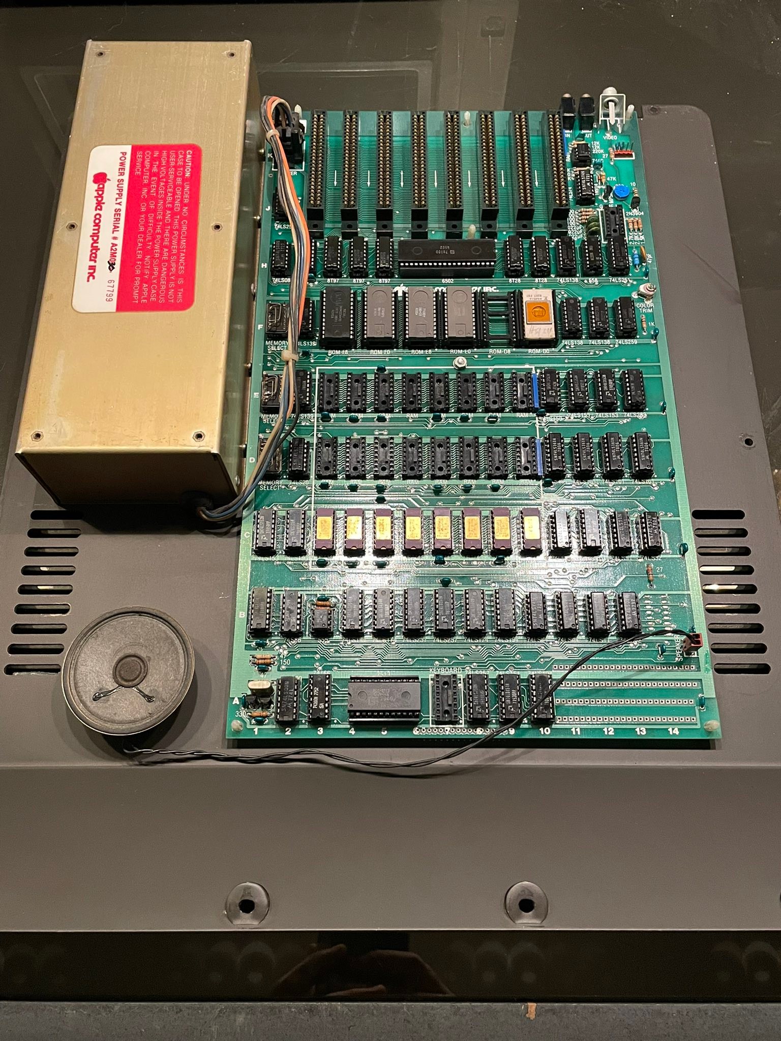 Apple II character generator repair needed