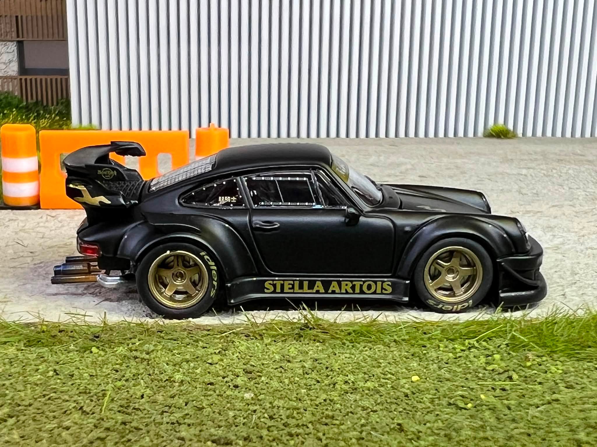 RWB 930 Stella Artois 1/18 scale model by Ignition Model