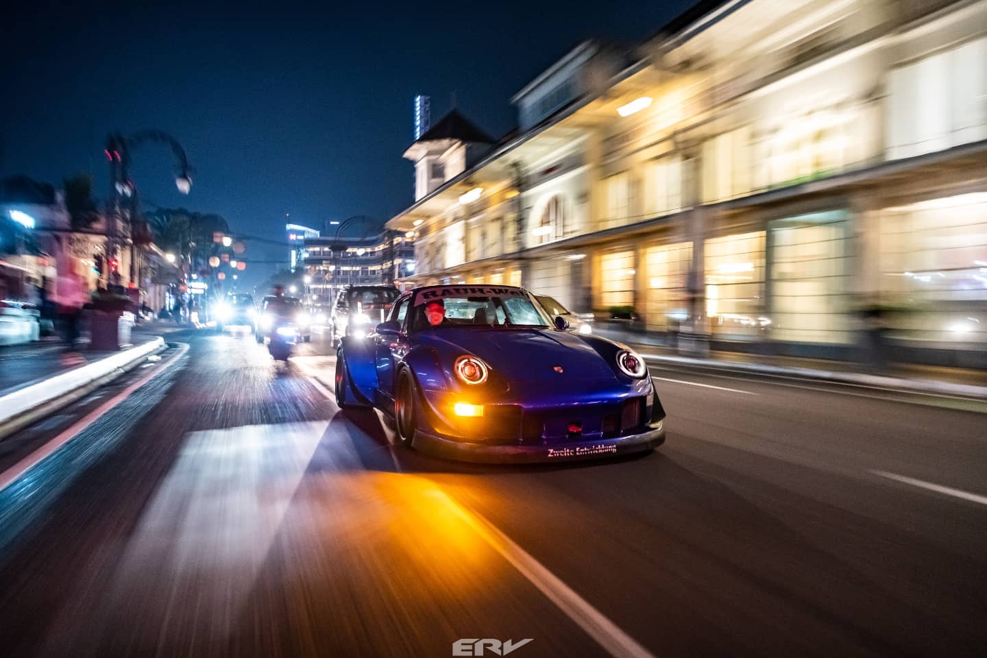 photo.by.erv - The Tsubaki RWB Porsche 993 at Asia-Africa...