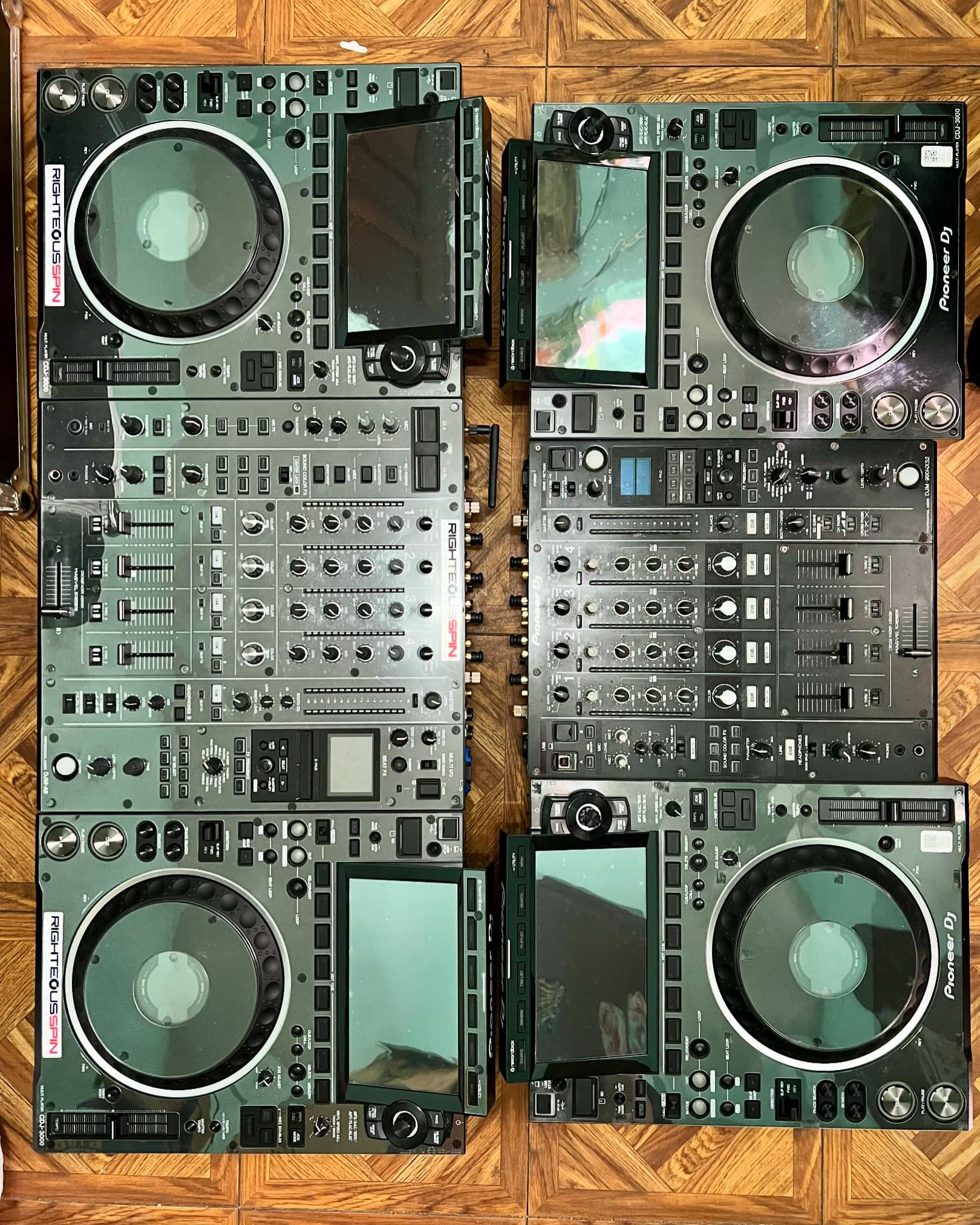 Pioneer CDJ-3000 setups with A9 and DJM-900NXS2