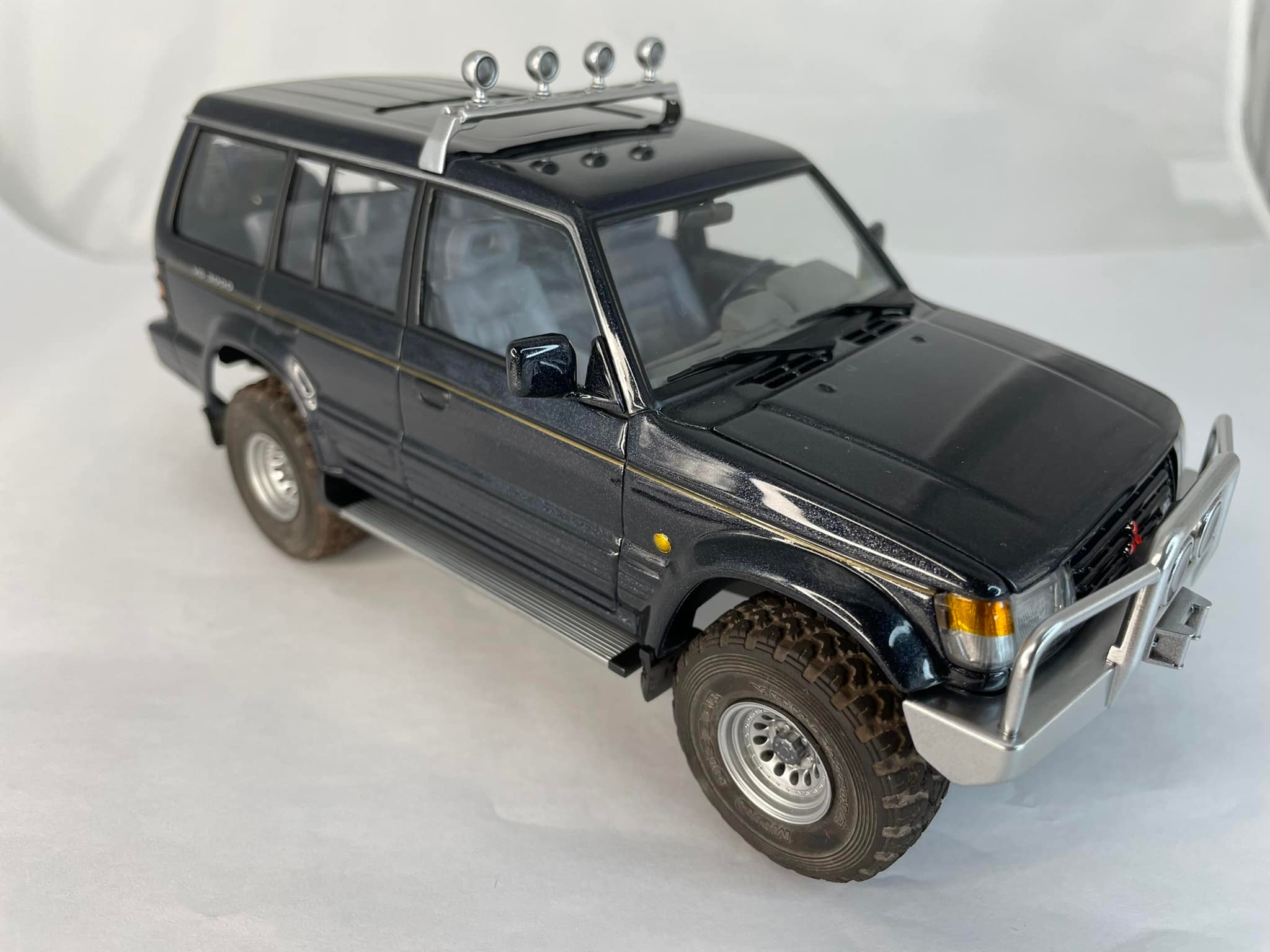 Good evening, today I finished the Mitsubishi Pajero/Montero