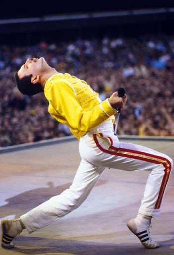 🔴 MAY 26 1992 Queen released the double live album Live at