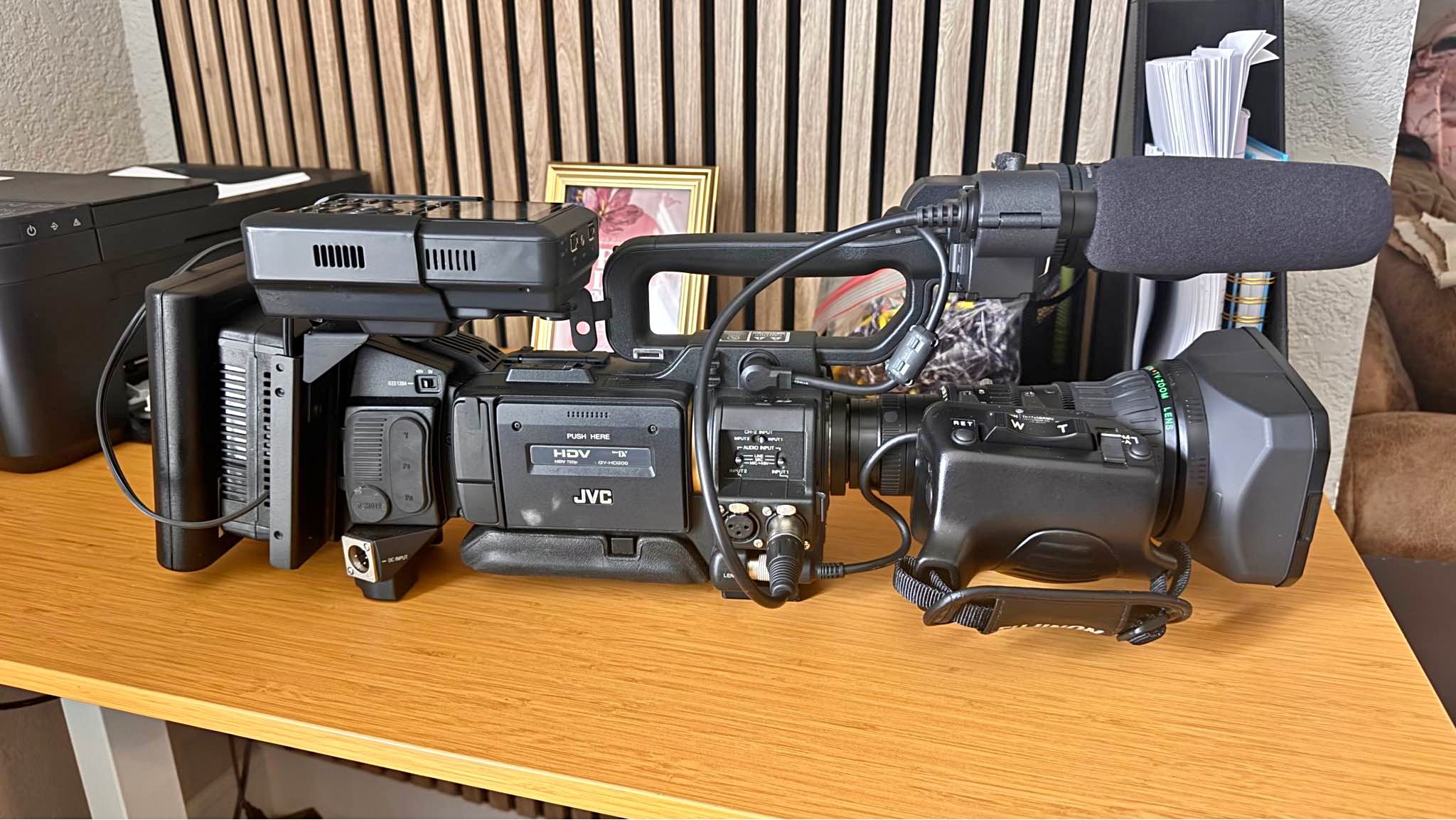 JVC GY-HD200CHU HDV Camcorder with Fujinon TH17X5BRMU 1/3