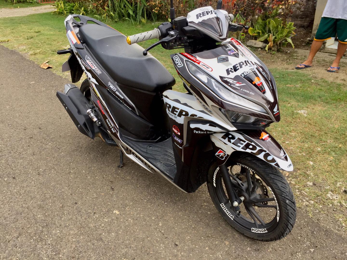 Zia Graphics - Honda Click 150i V2 Decals Fully Laminated...