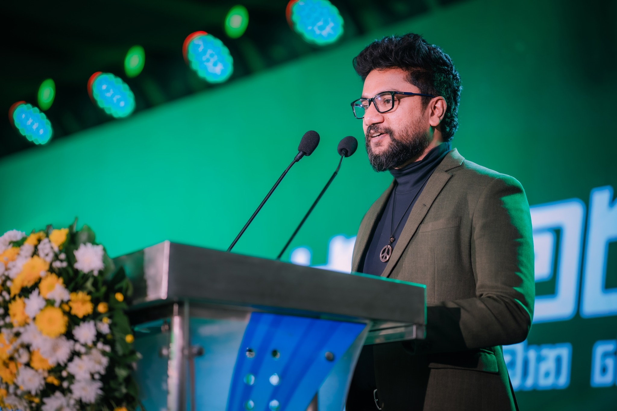 පෙරේදා කොළඹ ගිය වෙලාවක අපිට ඇත්තටම ගමනක් යන්න අපි ගිය පළවෙනි HelaGo ...