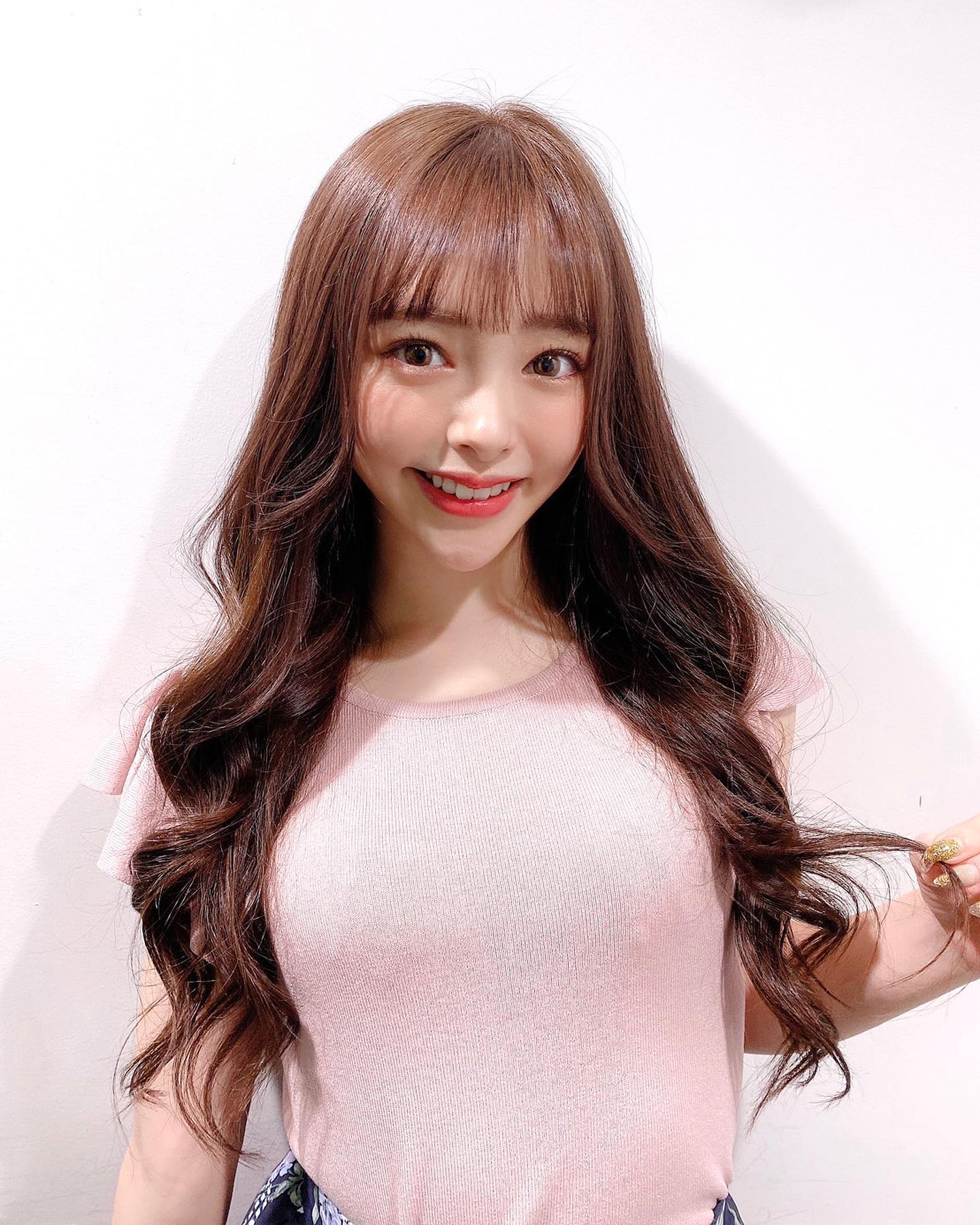 小倉由菜ちゃん 柔らかいシルフベージュブラウン L Wis代表 朝長祐介 美容師 ヘアカラー エクステ Facebook