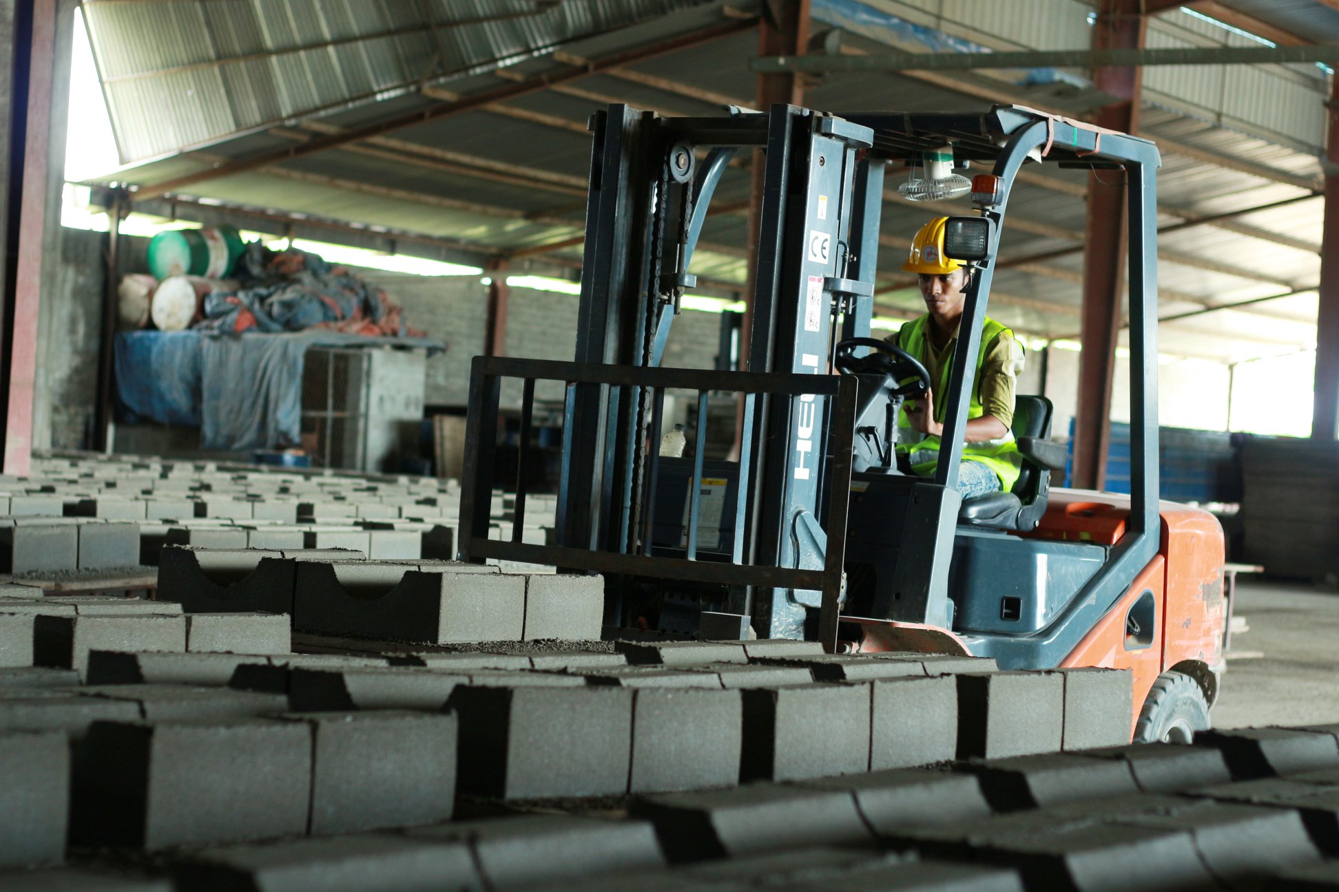 Master Concrete Block Manufacturing