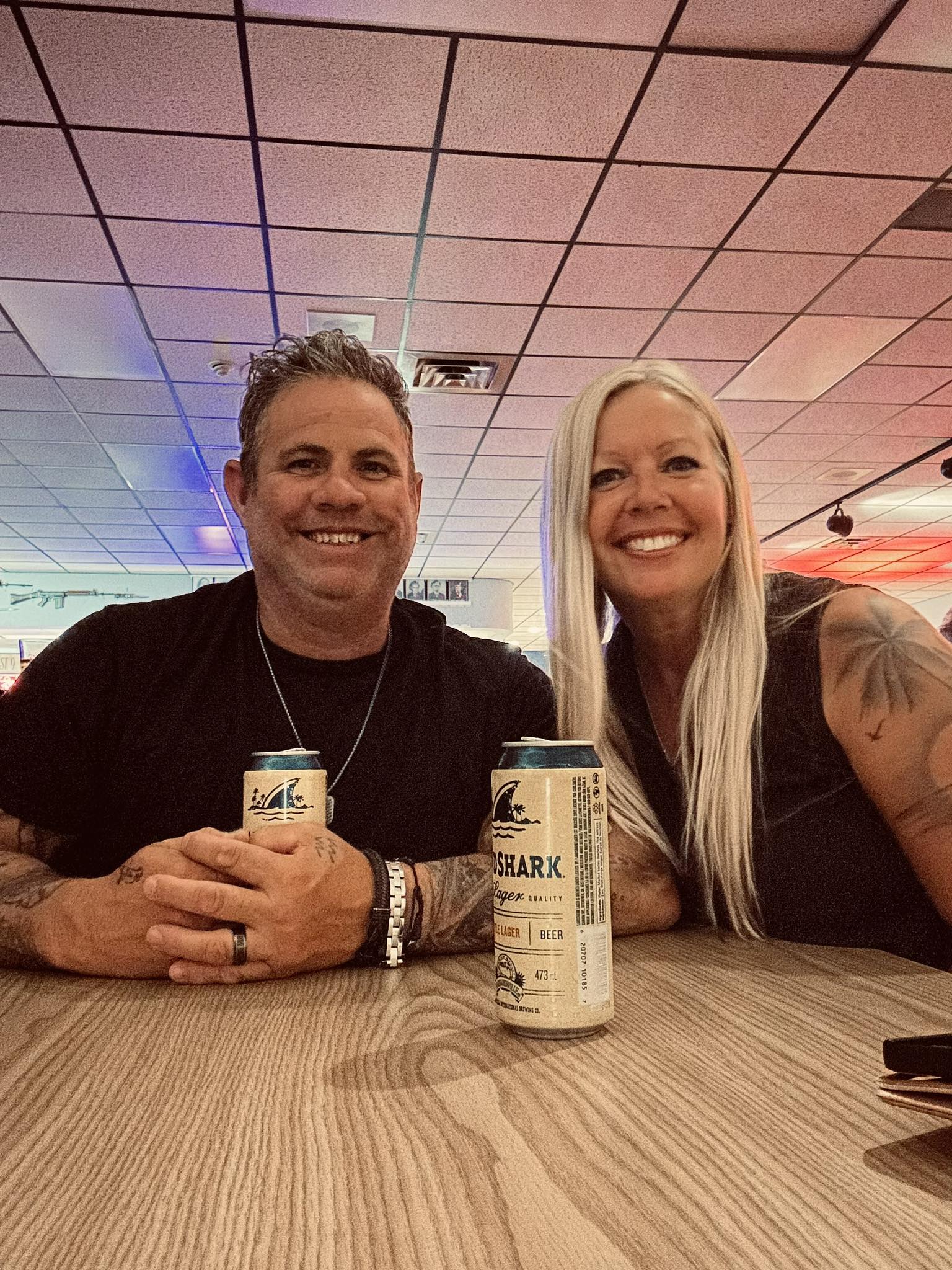 メル Cheap beers near McHenry, IL music fest