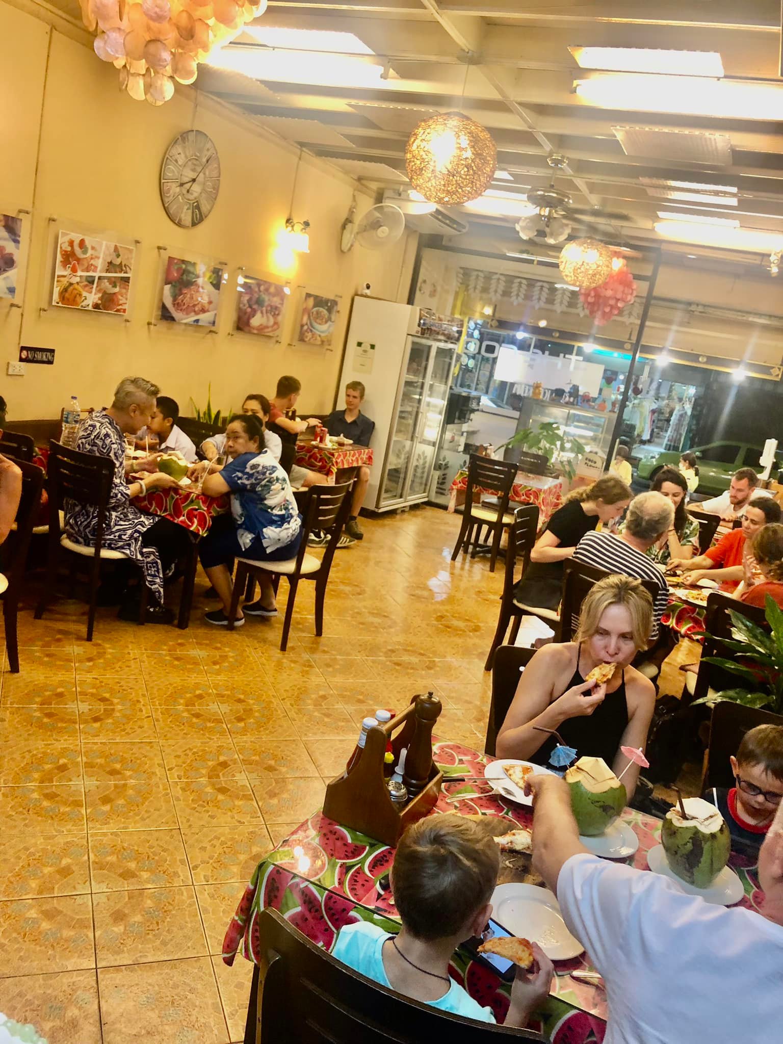 บรรยากาศ ยามค่ำคืน 😐🌜⭐️ - The Cook Restaurant