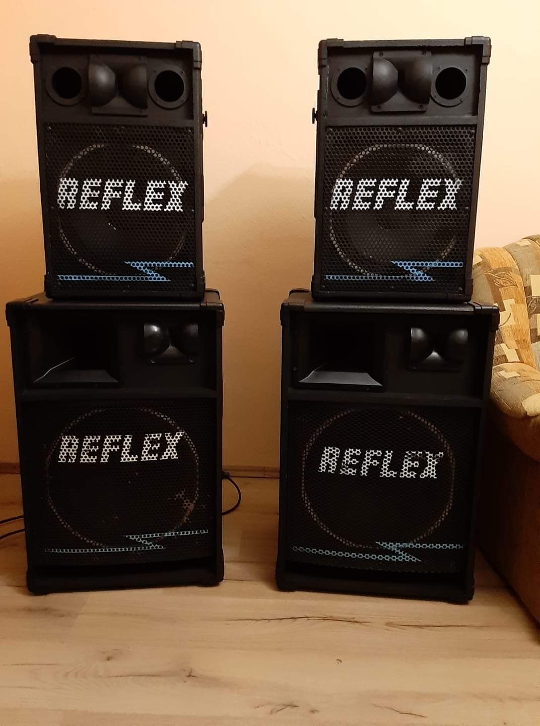 REFLEX R400 MEGA KEDVELŐI CSOPORT! | Facebook