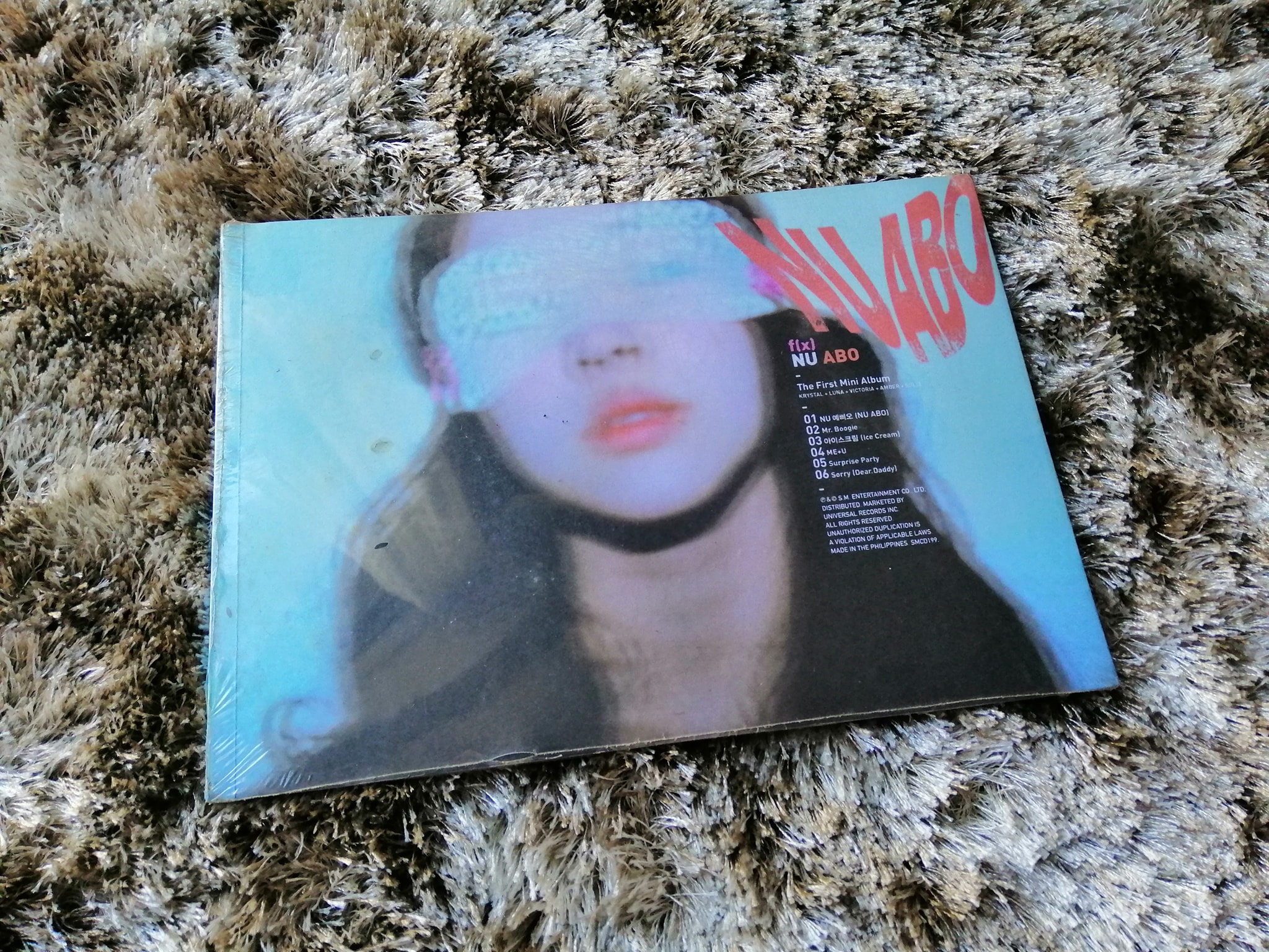 f(x) - NU ABO Mini Album - 400php PH version, Sealed but with 