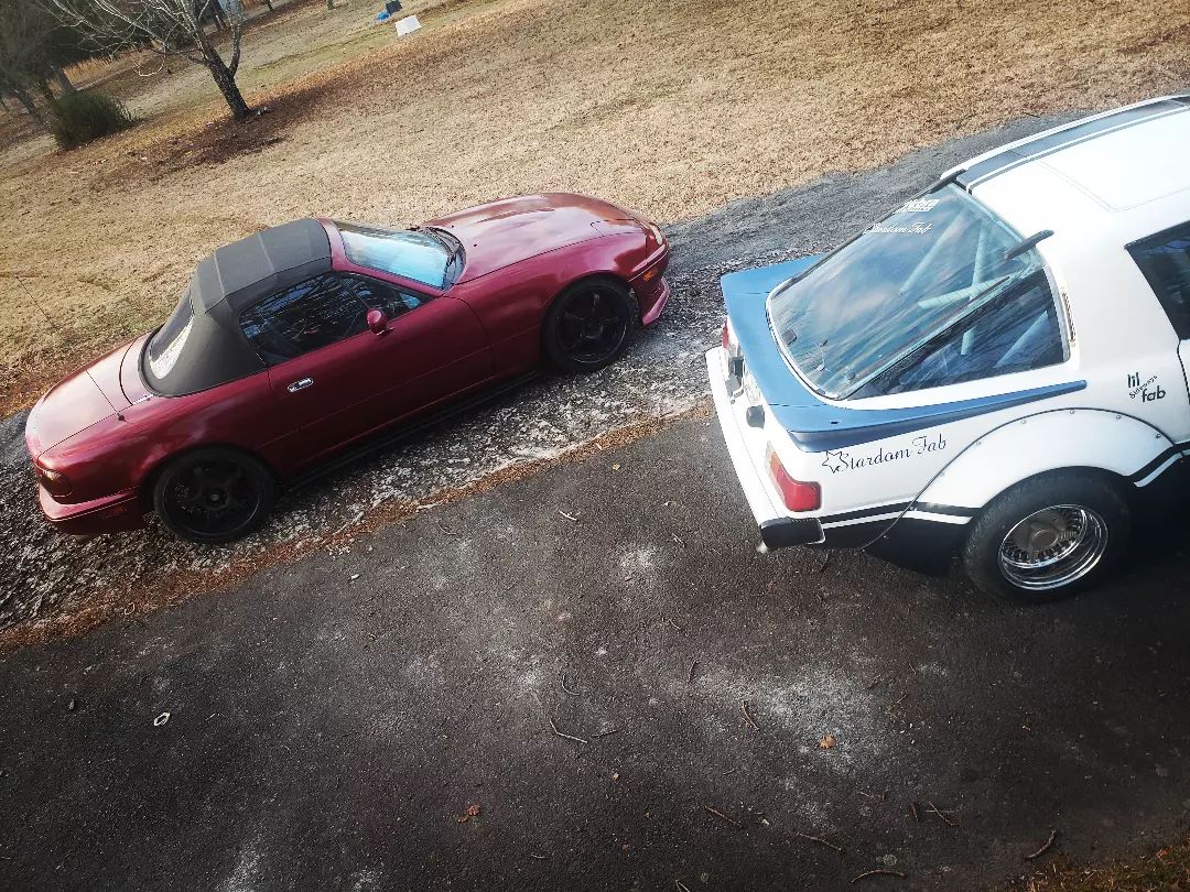 Jim's Rx-7s - Na Miata vs sa rx7 - - #blacktiemotors... | Facebook