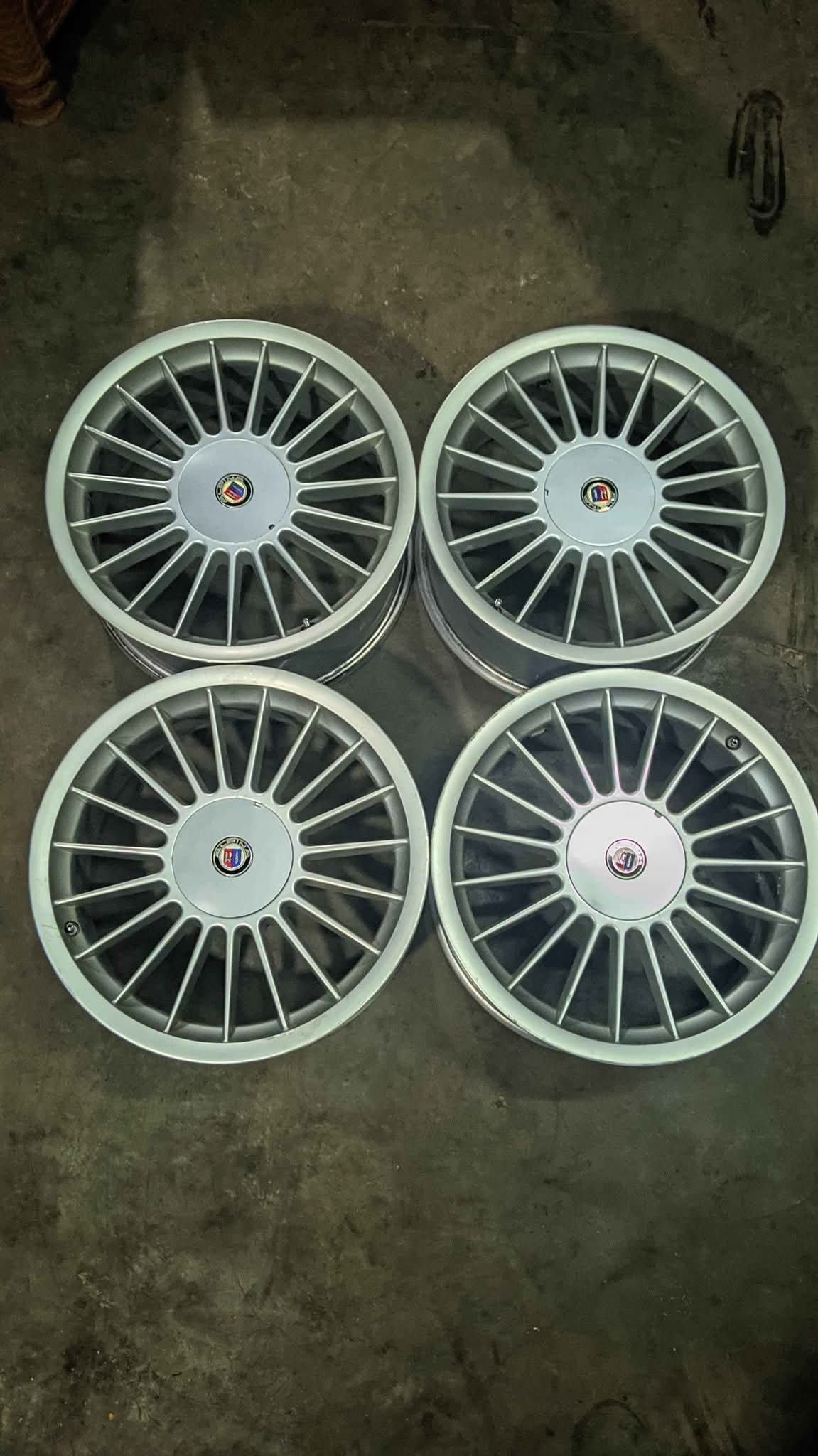 REP. ALPINA R18 LEBAR 8 RATA ET 35 PCD 5X100 5X114,3 5X112 KONDISI AMAN ...