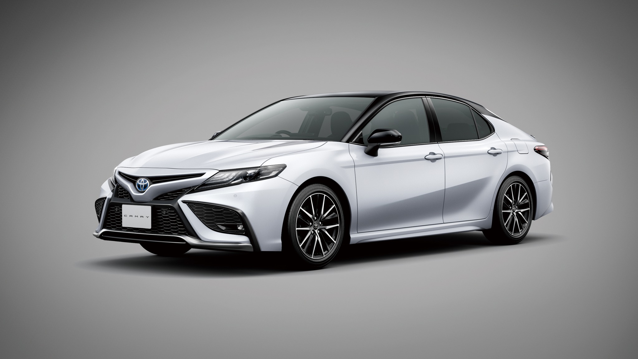 Toyota Camry | What do you guys thinks looks better pic 1 26 XSE 19×8.5 ...