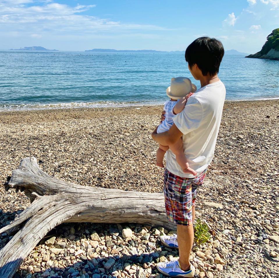 6/6 19時50分くらいから10分間、東山の空にドローンが飛んでましたよ。 見た人いはりますかー？ 場所的には高台寺のあたりかな。 ブィーン ...