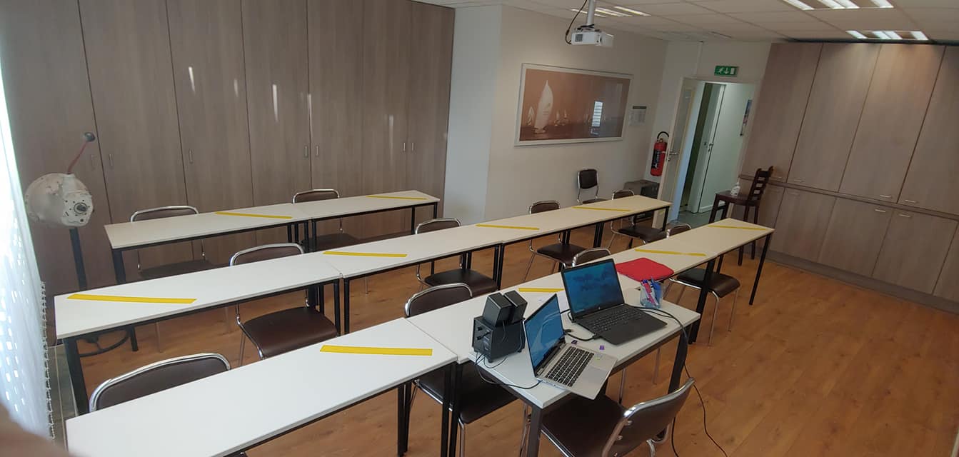 Klaar en vol ambitie voor de eerste... - Merksemse Rijschool