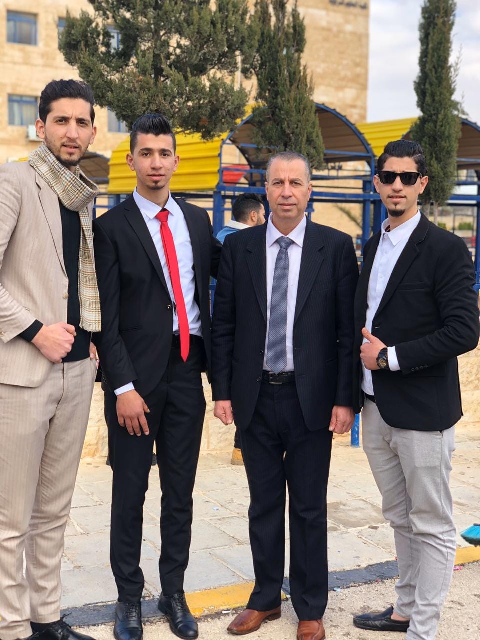 الأستاذ لؤي أبو لاوي