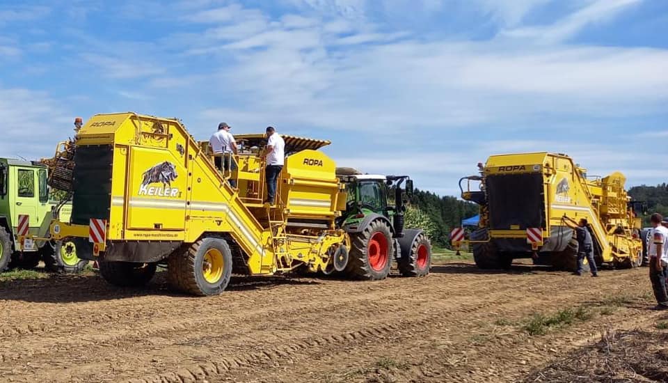 Harlander Landtechnik added a new... - Harlander Landtechnik