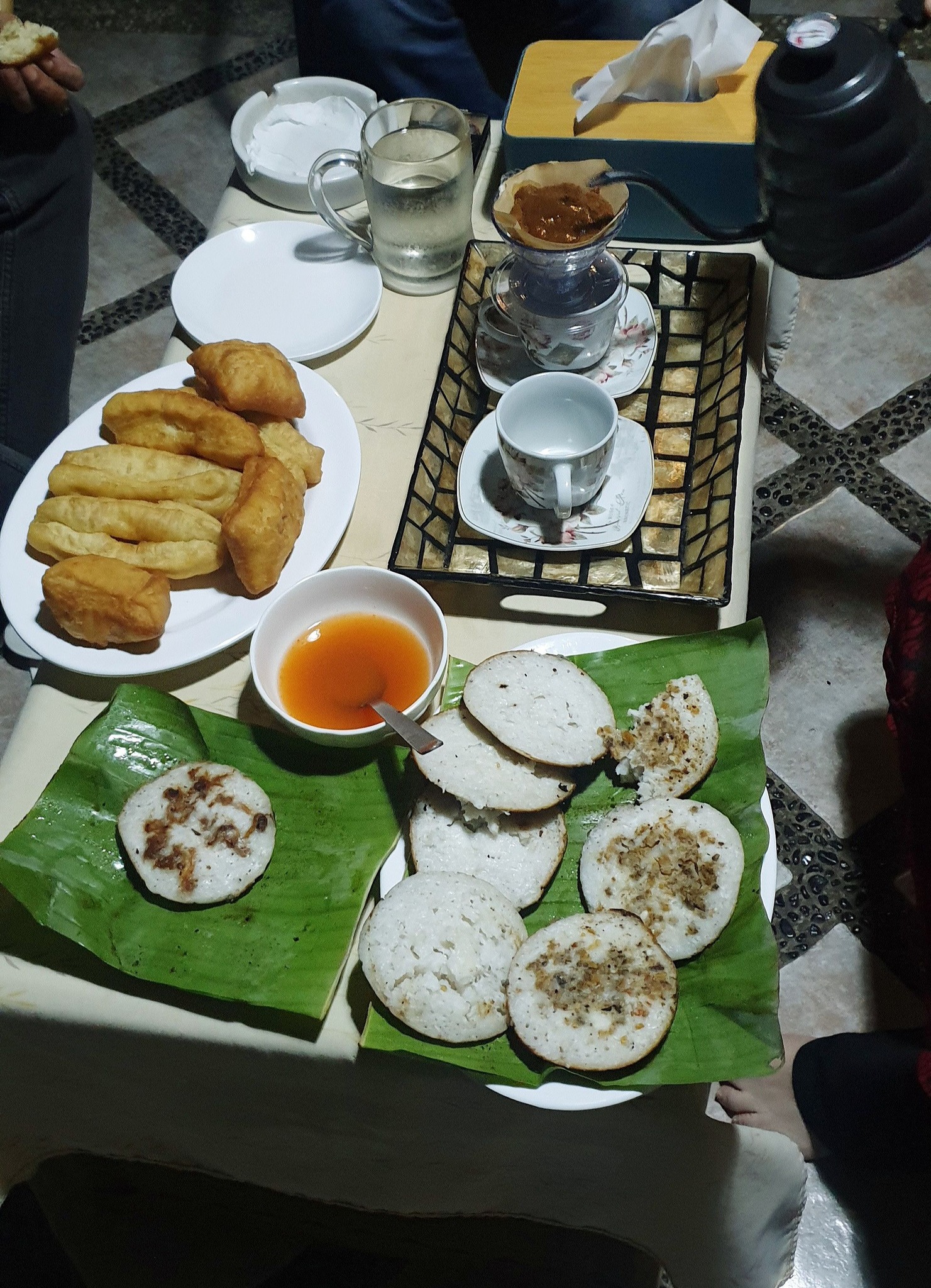 Riani Sri R