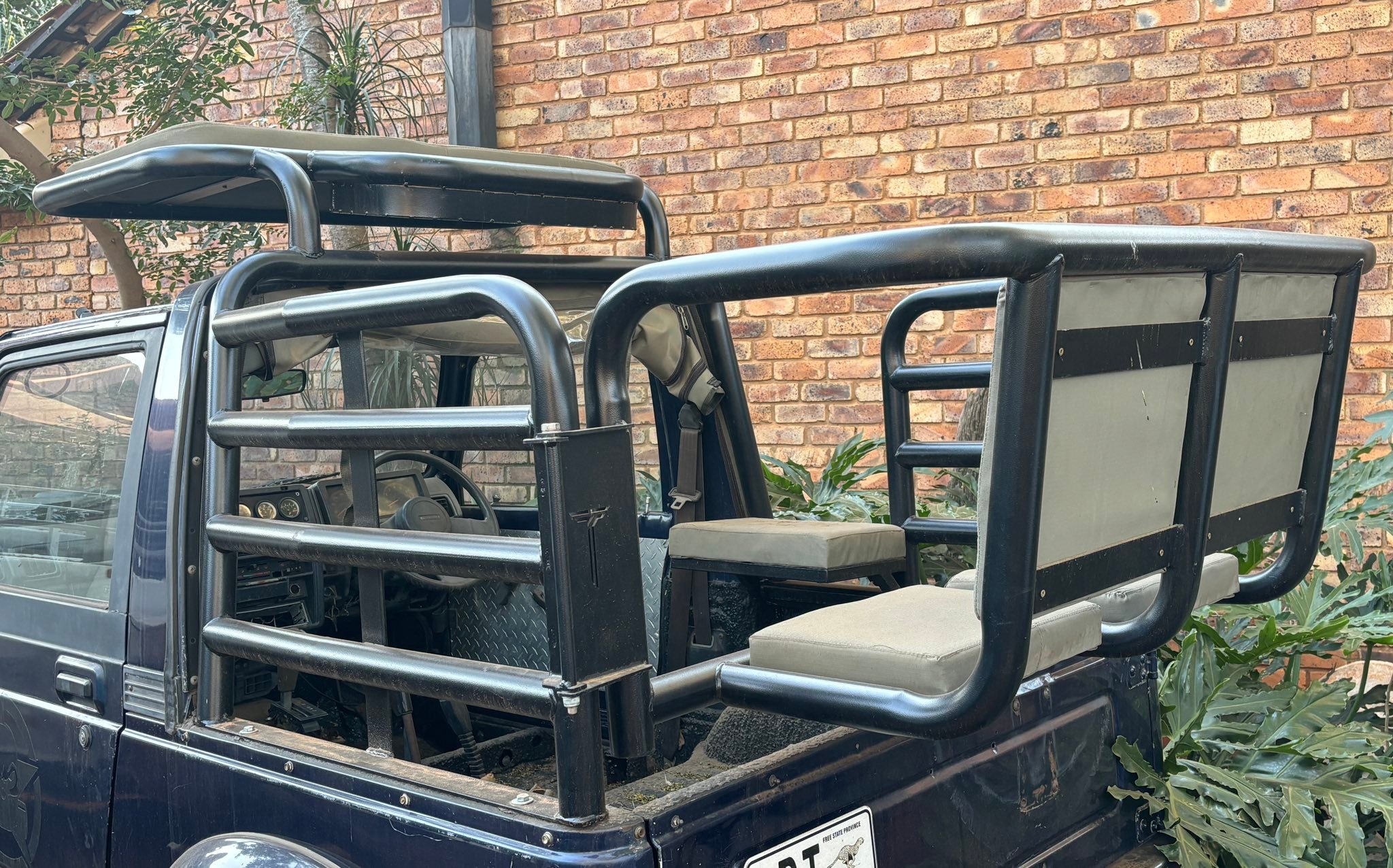 Suzuki Jimny SJ 410 Blueprint - Download free blueprint for 3D modeling