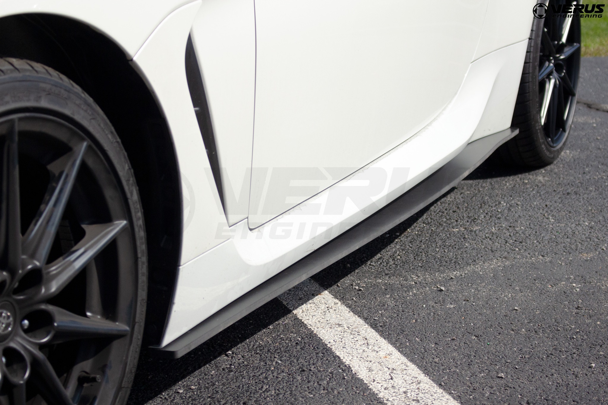 HKS Fender Molding for GR86/BRZ For those who care about the